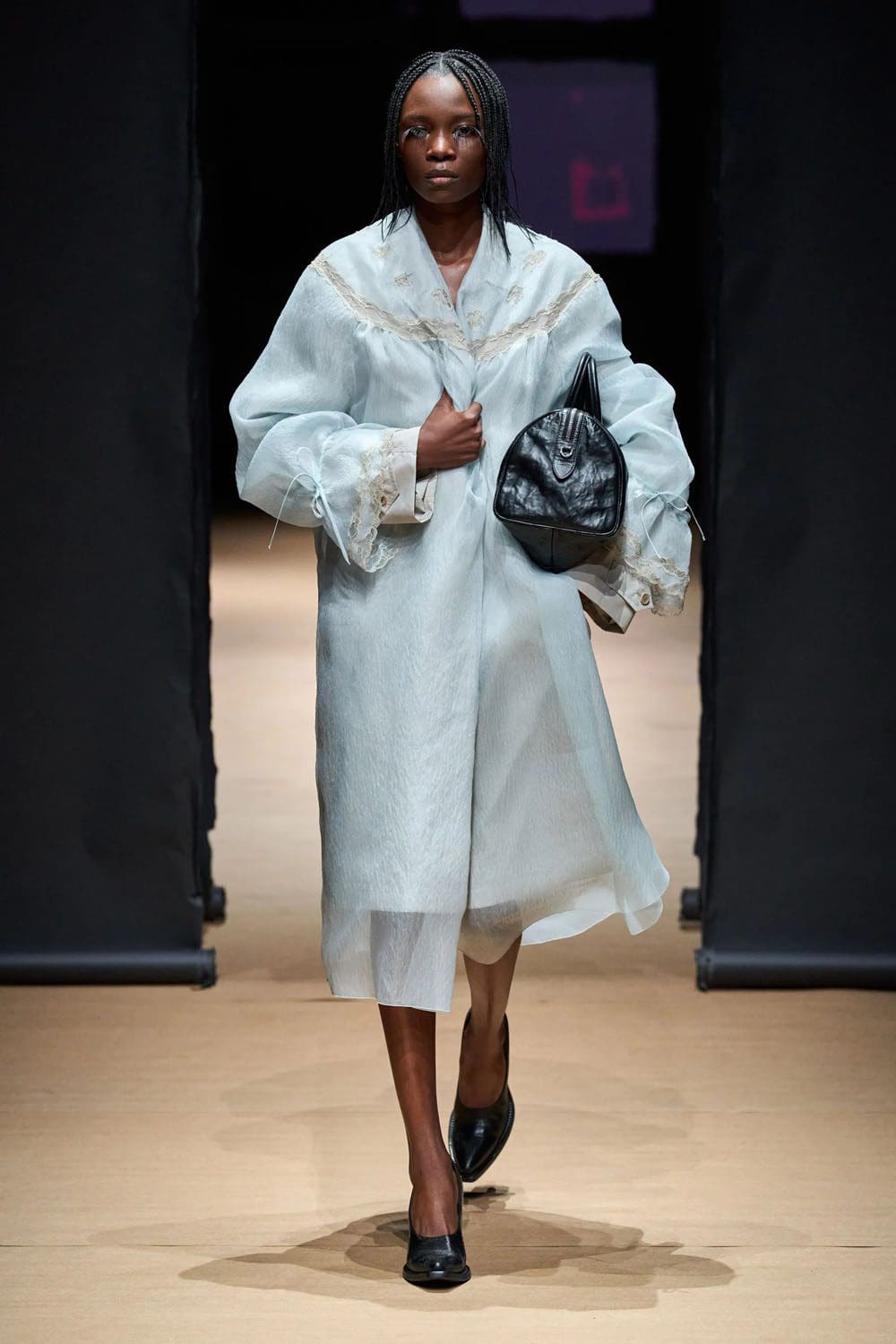 Prada Primavera Verão 2023 Milan Runway revista