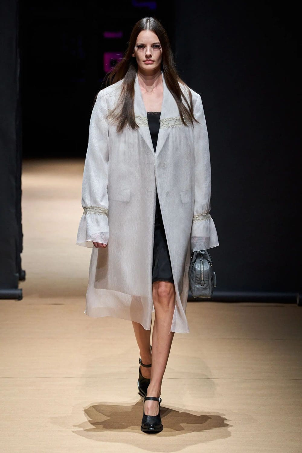 Prada Primavera Verão 2023 Milan Runway revista
