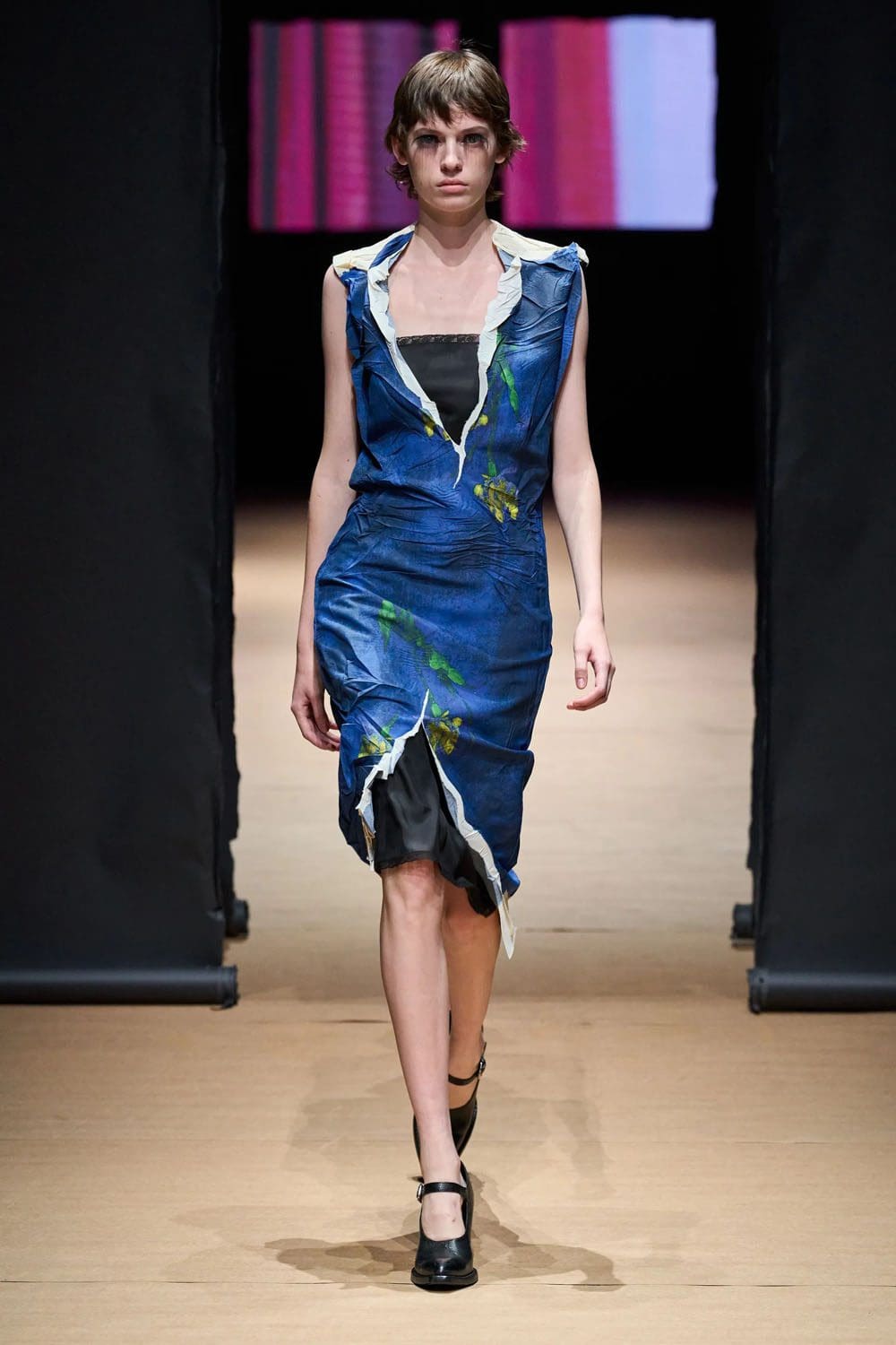 Prada Primavera Verão 2023 Milan Runway revista