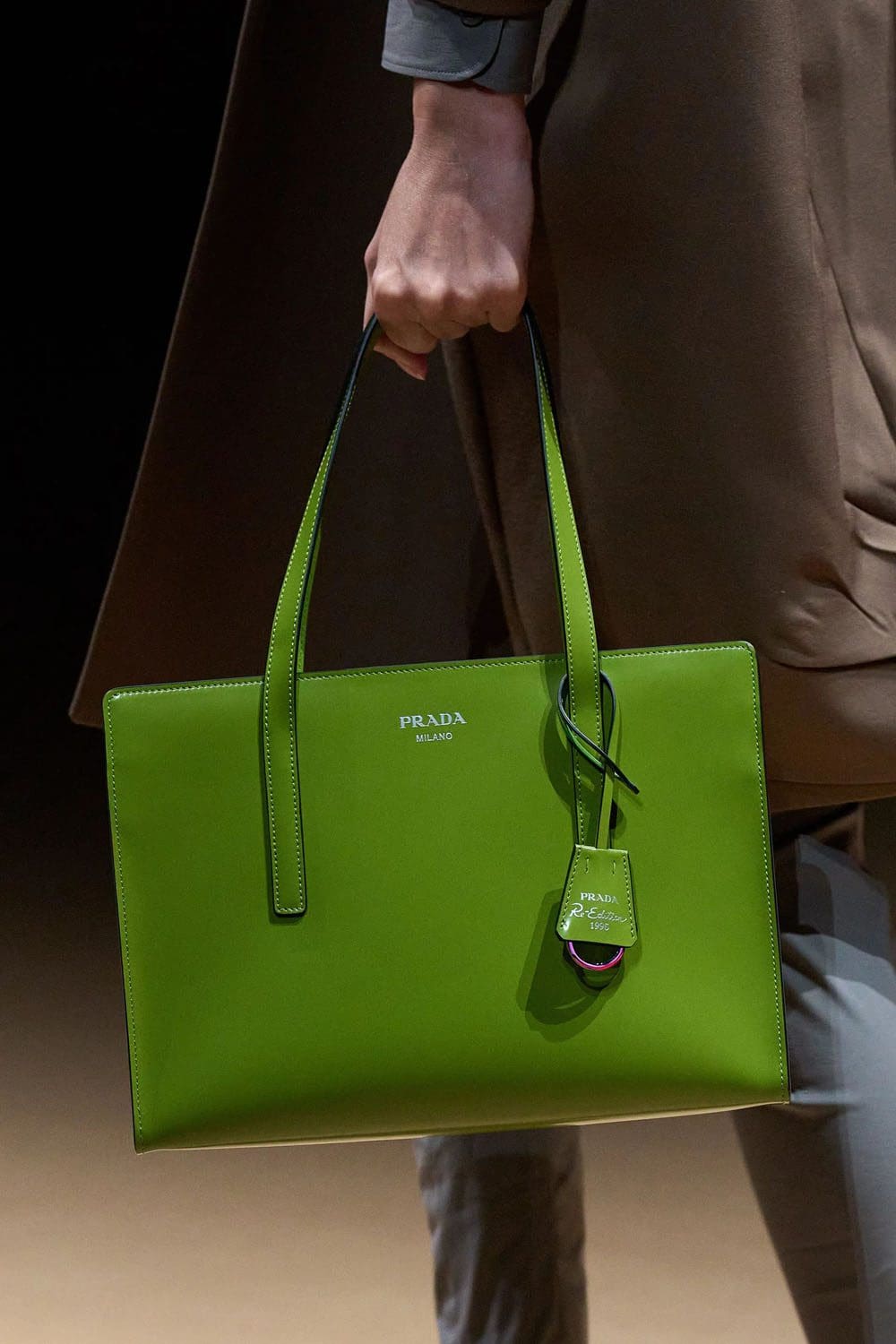 Prada Primavera Verão 2023 Milan Runway revista