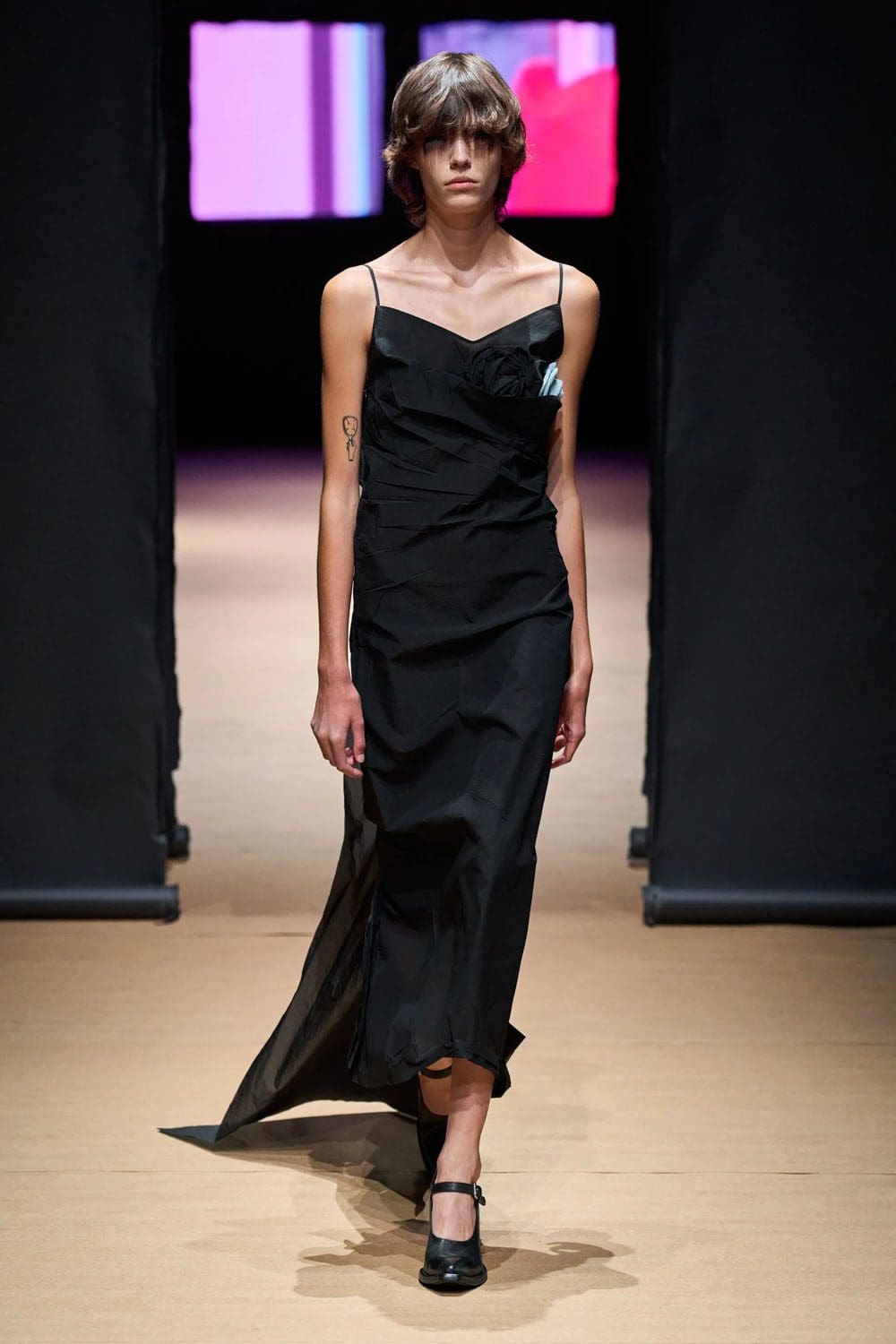 Prada Primavera Verão 2023 Milan Runway revista