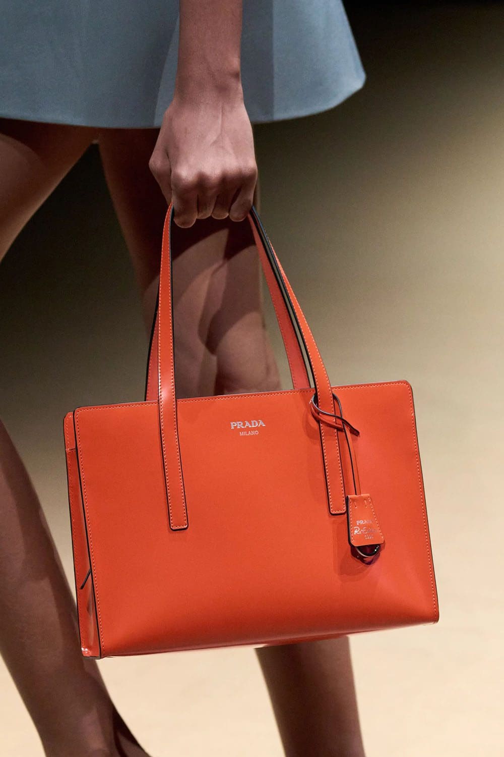 Prada Primavera Verão 2023 Milan Runway revista