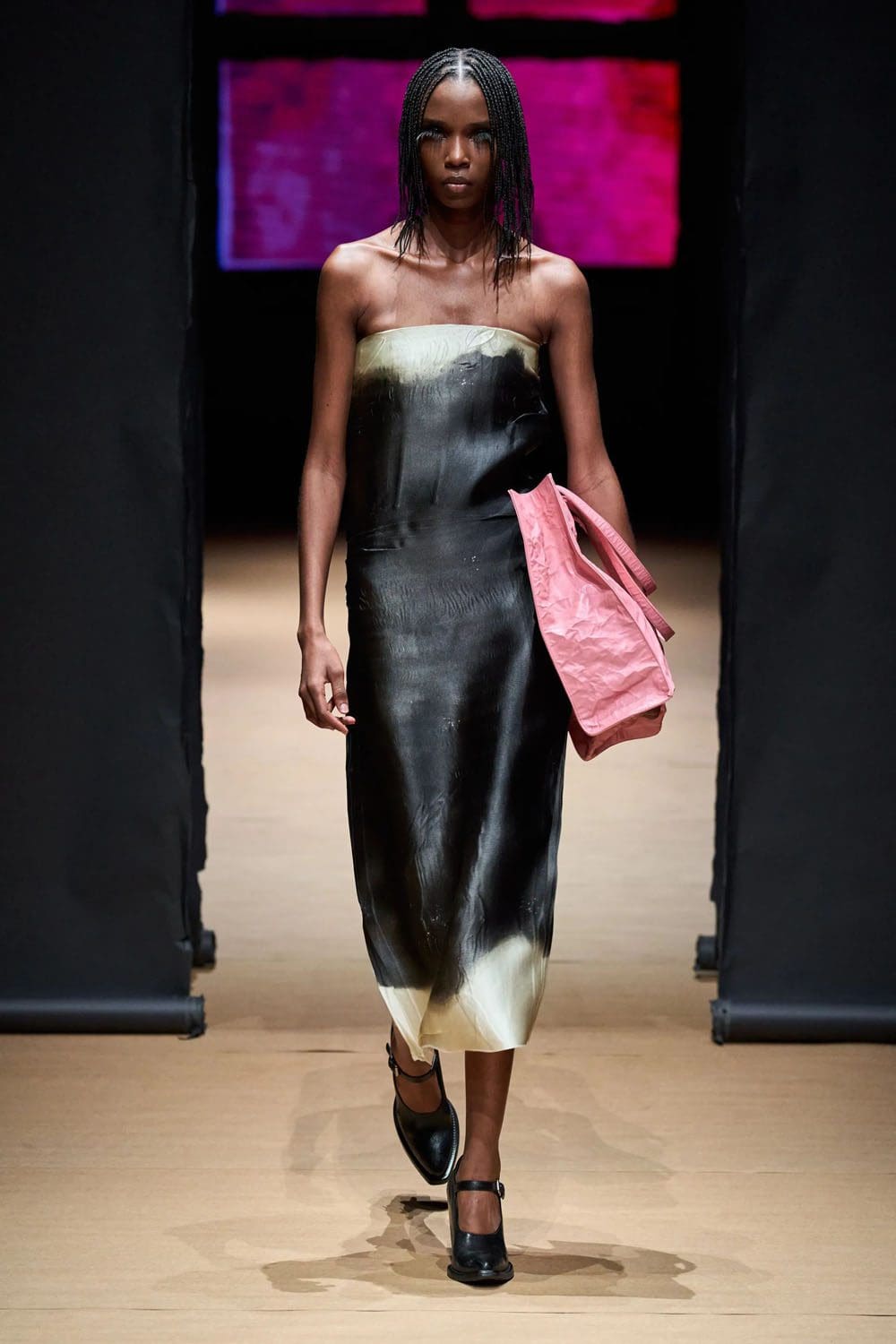 Prada Primavera Verão 2023 Milan Runway revista