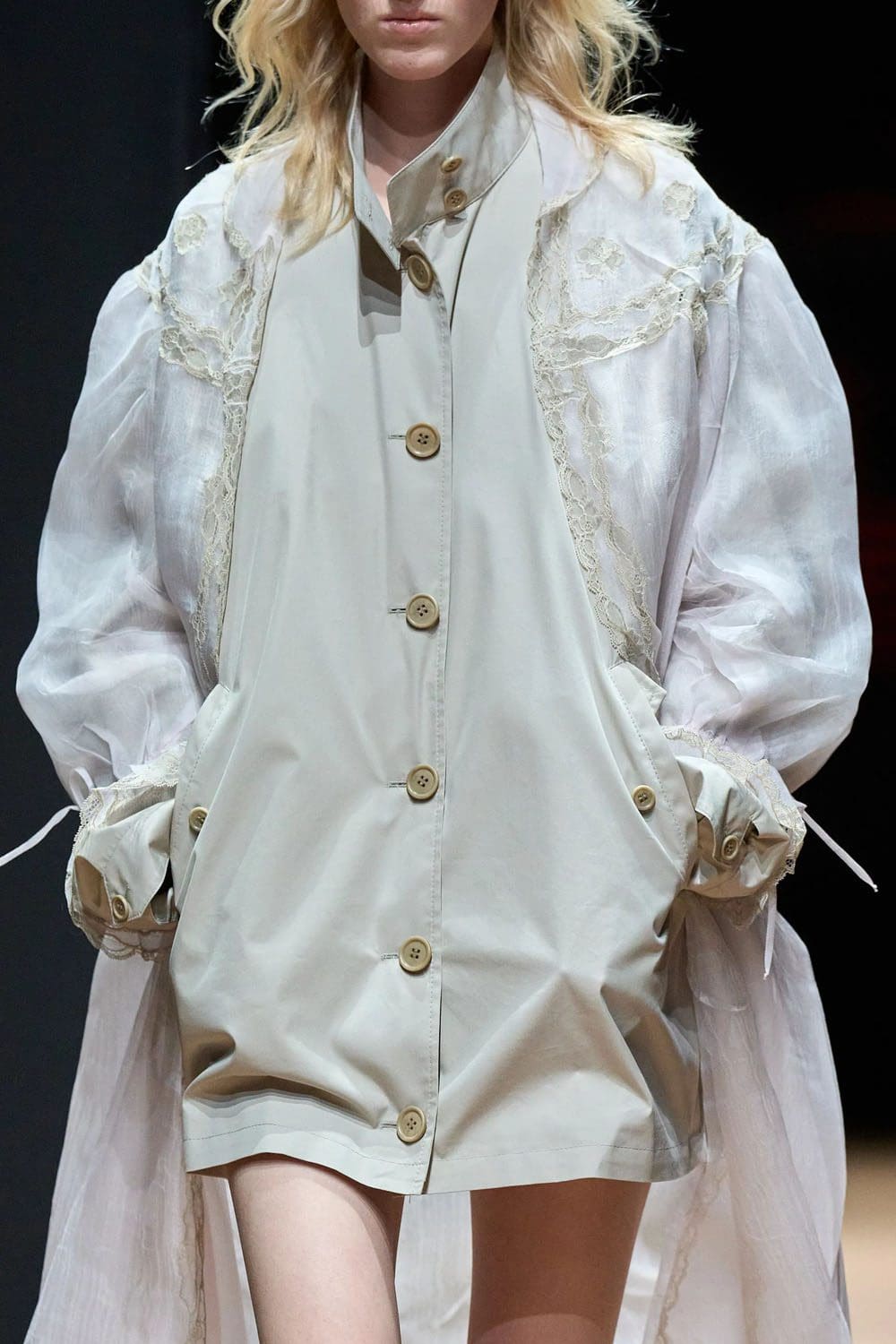 Prada Primavera Verão 2023 Milan Runway revista