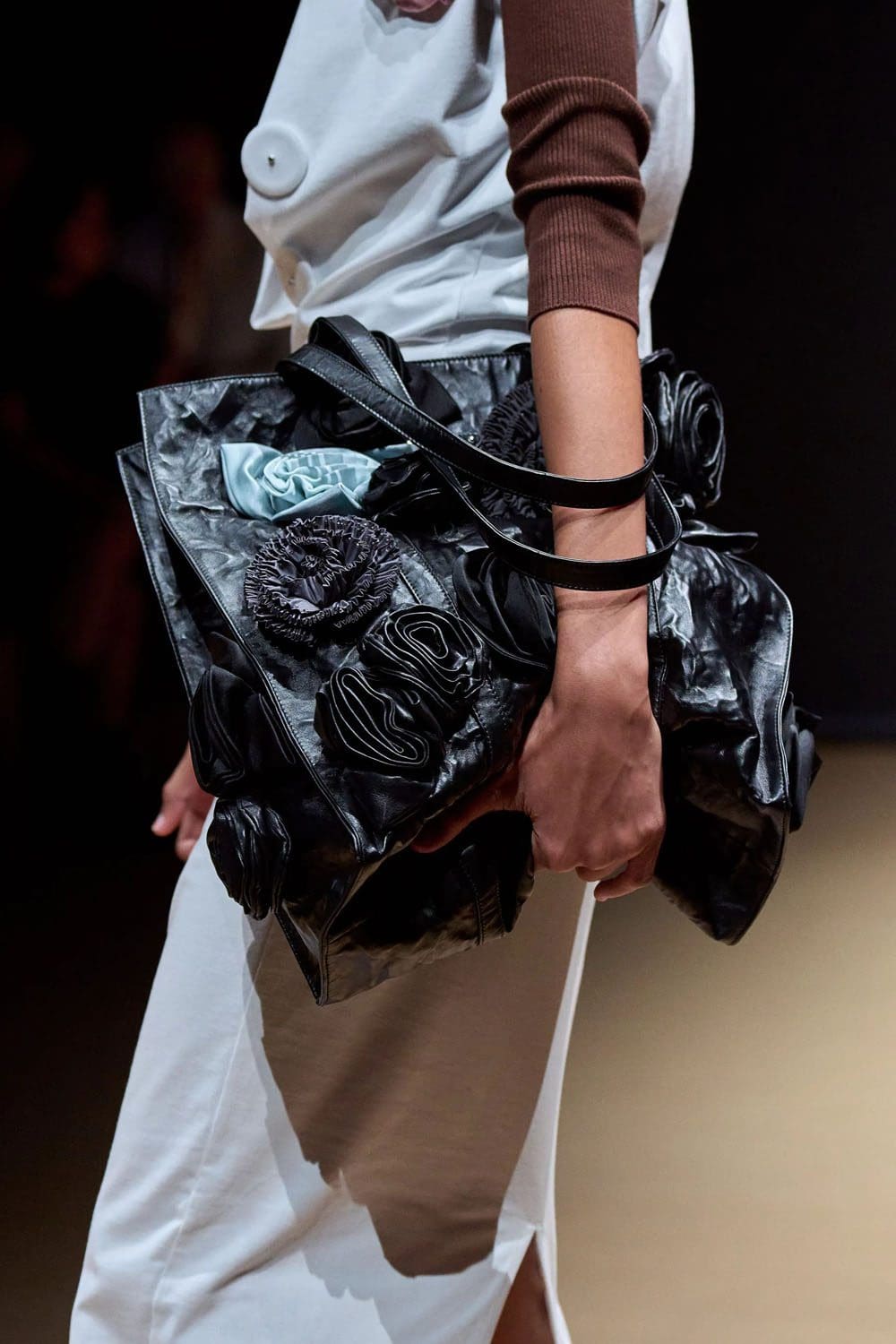 Prada Primavera Verão 2023 Milan Runway revista
