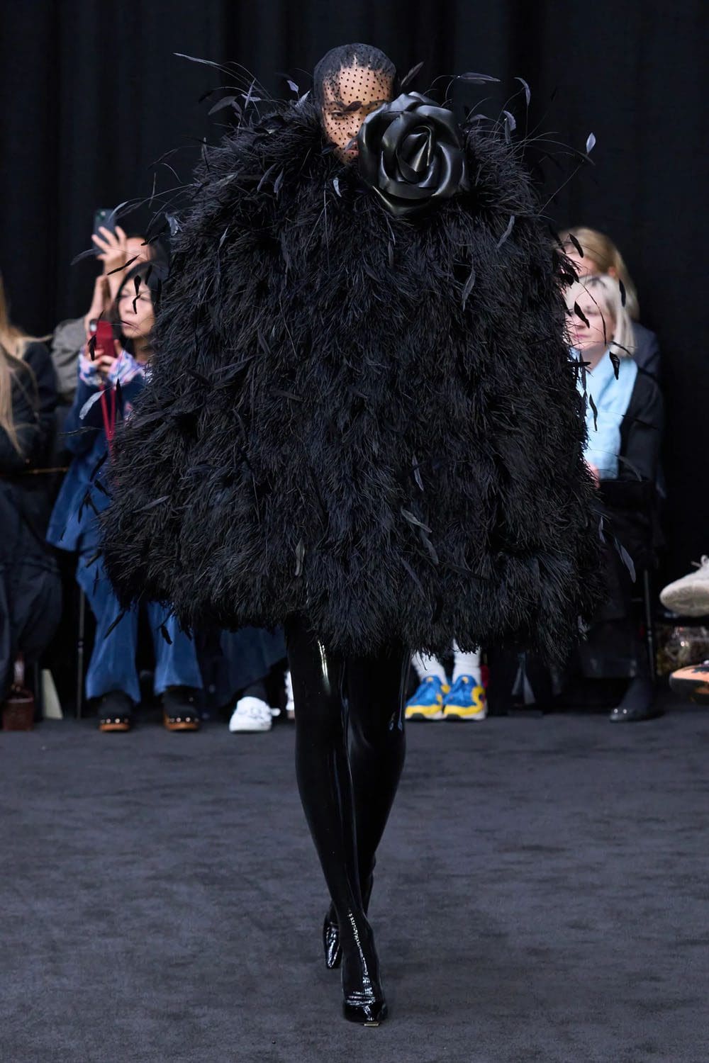 Richard Quinn Primavera Estate 2023 Londra Runway Magazine
