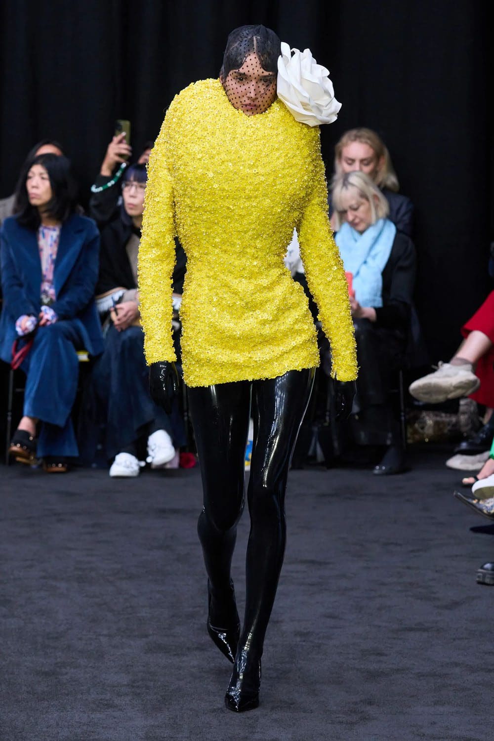 Richard Quinn Primavera Estate 2023 Londra Runway Magazine