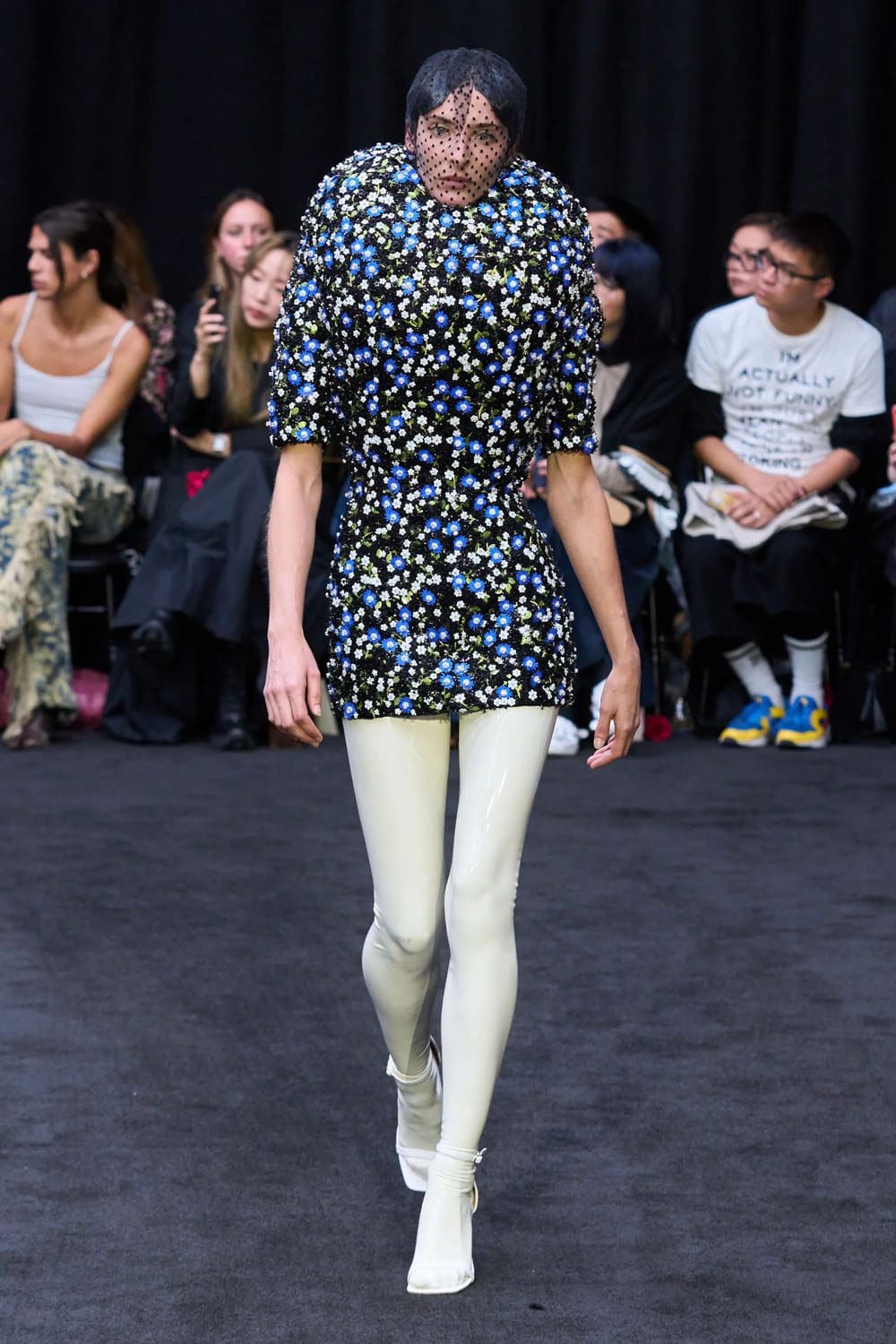 Richard Quinn Primavera Estate 2023 Londra Runway Magazine