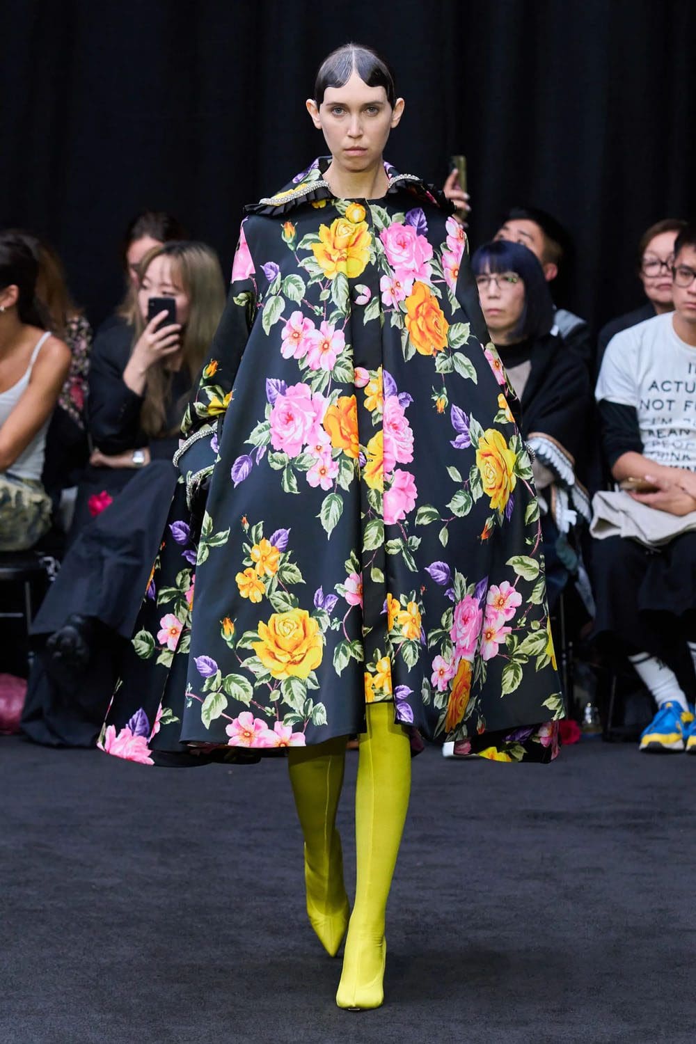 Richard Quinn Primavera Estate 2023 Londra Runway Magazine