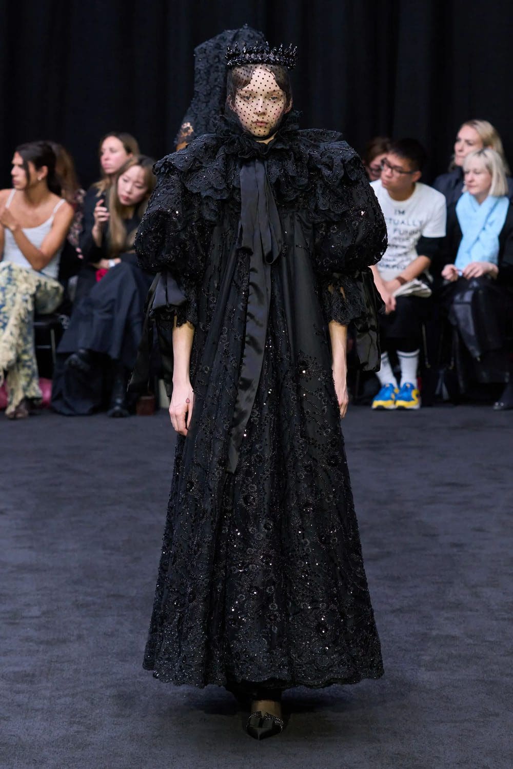 Richard Quinn Primavera Estate 2023 Londra Runway Magazine