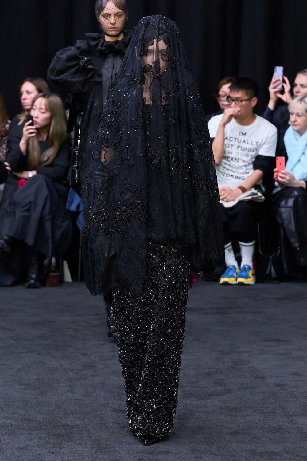 Richard Quinn Primavera Estate 2023 Londra Runway Magazine