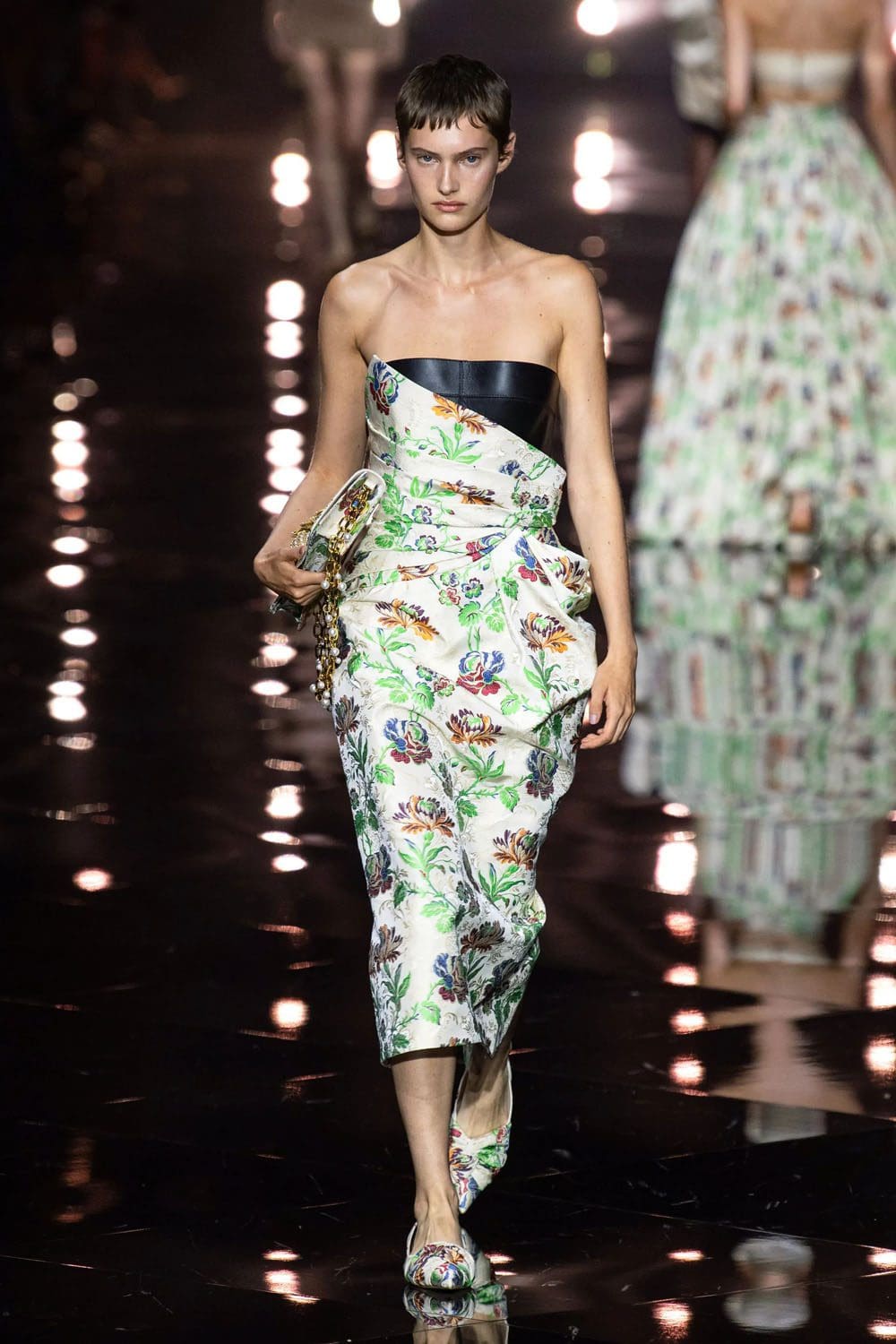 Roberto Cavalli 春夏 2023 米兰 Runway 杂志