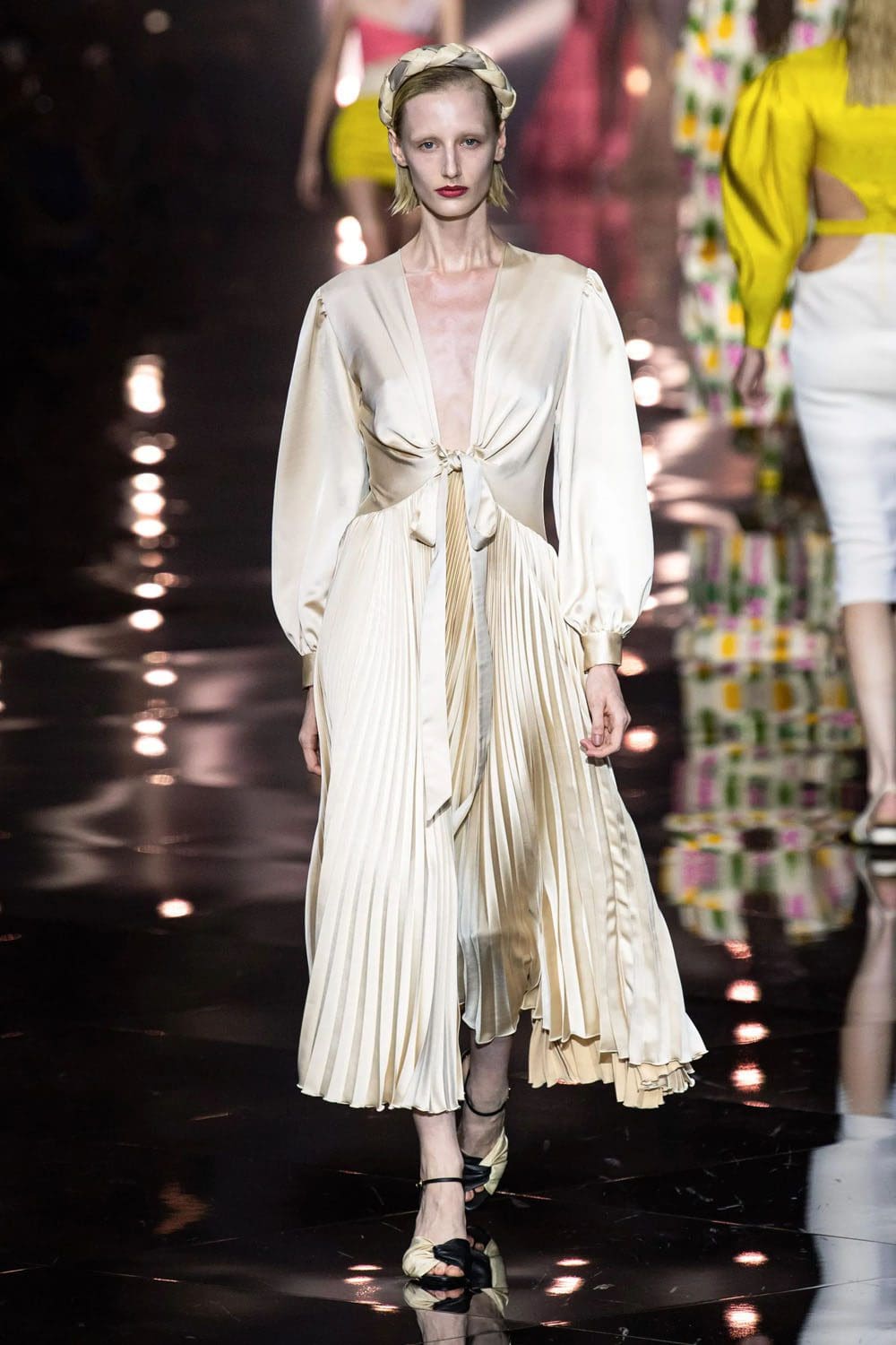 Roberto Cavalli 春夏 2023 米兰 Runway 杂志