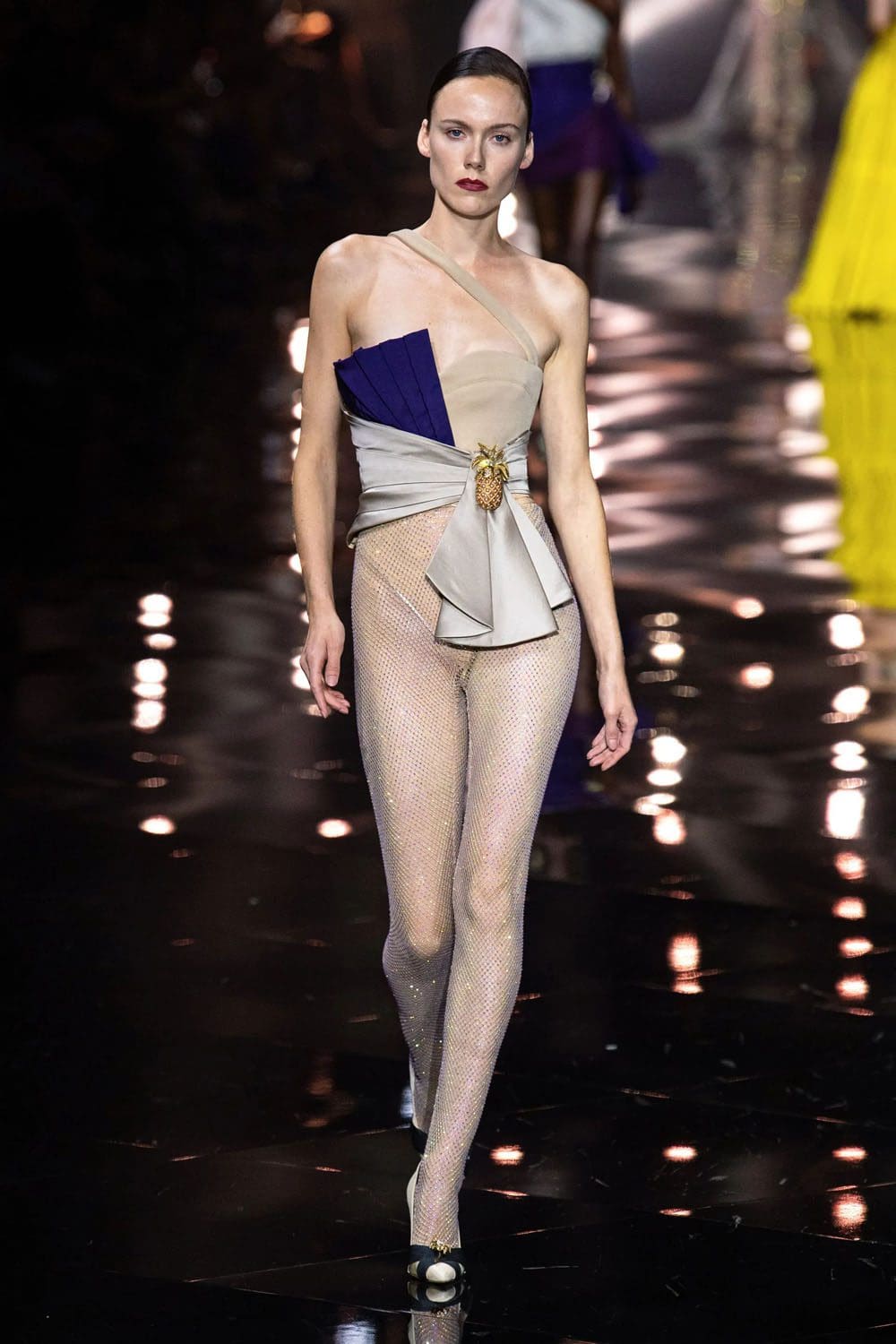 Roberto Cavalli 春夏 2023 米兰 Runway 杂志