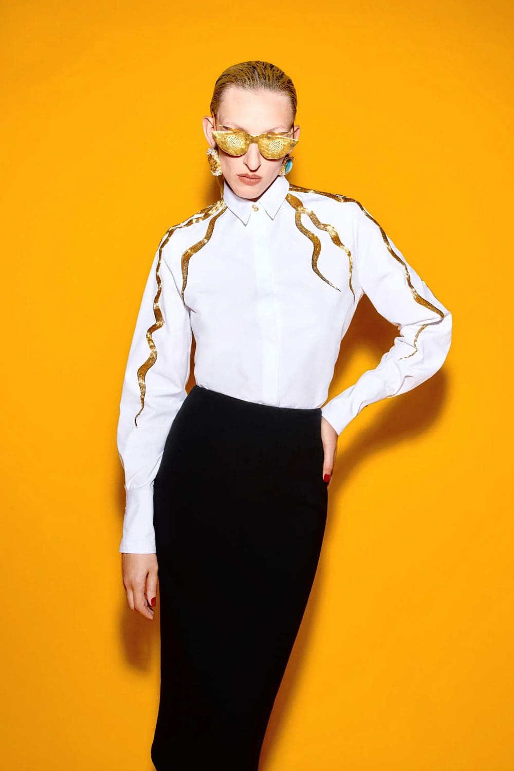 Schiaparelli Ready-to-Wear Primavera Estate 2023 Runway Magazine