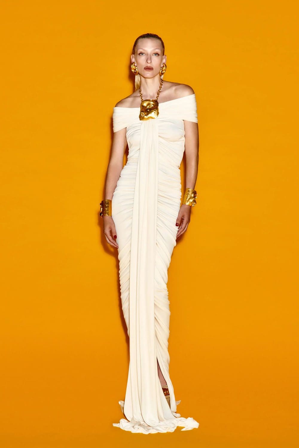 Schiaparelli Ready-to-Wear Primavera Estate 2023 Runway Magazine