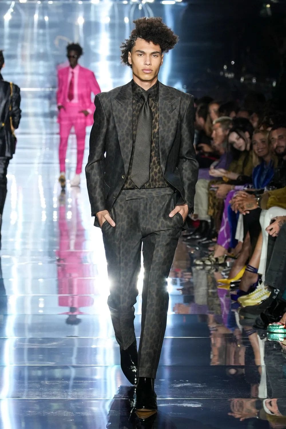 トムフォード 春夏 2023 ニューヨーク Runway 雑誌