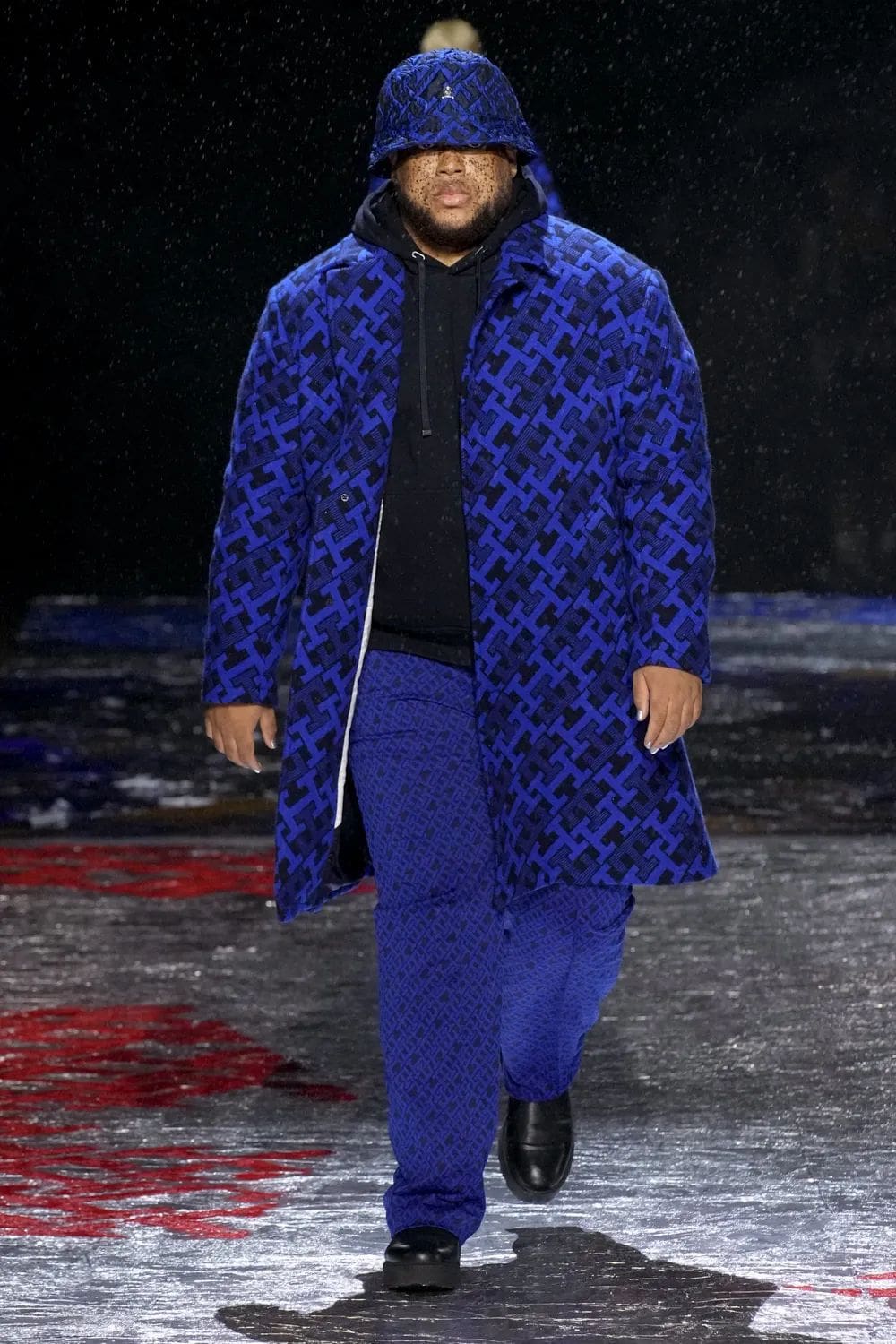 トミー ヒルフィガー - トミー ファクトリー - トミー ナウ - 2022年秋冬 -2023 Runway 雑誌