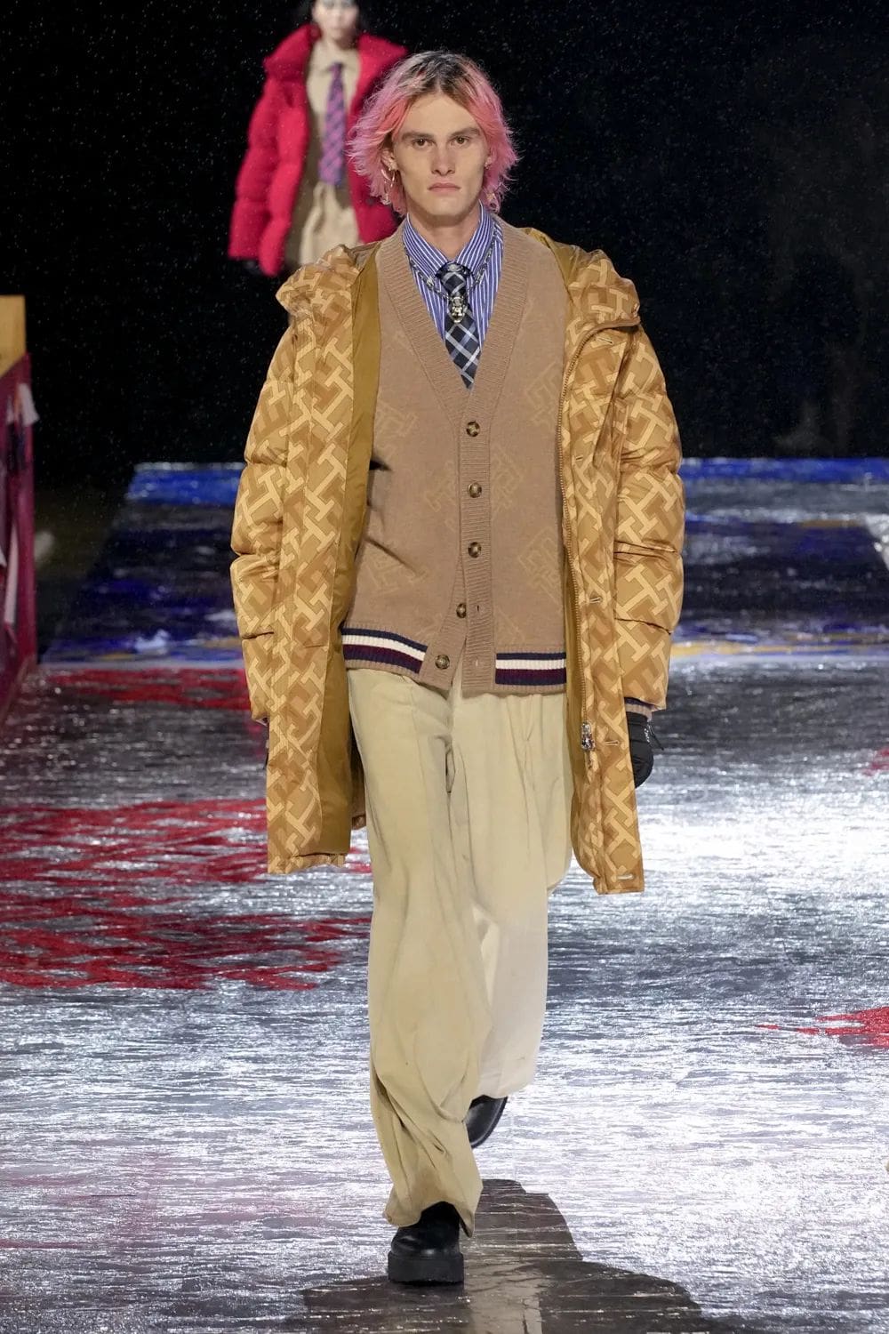 トミー ヒルフィガー - トミー ファクトリー - トミー ナウ - 2022年秋冬 -2023 Runway 雑誌