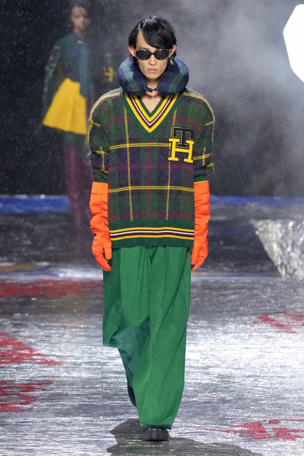 トミー ヒルフィガー - トミー ファクトリー - トミー ナウ - 2022年秋冬 -2023 Runway 雑誌