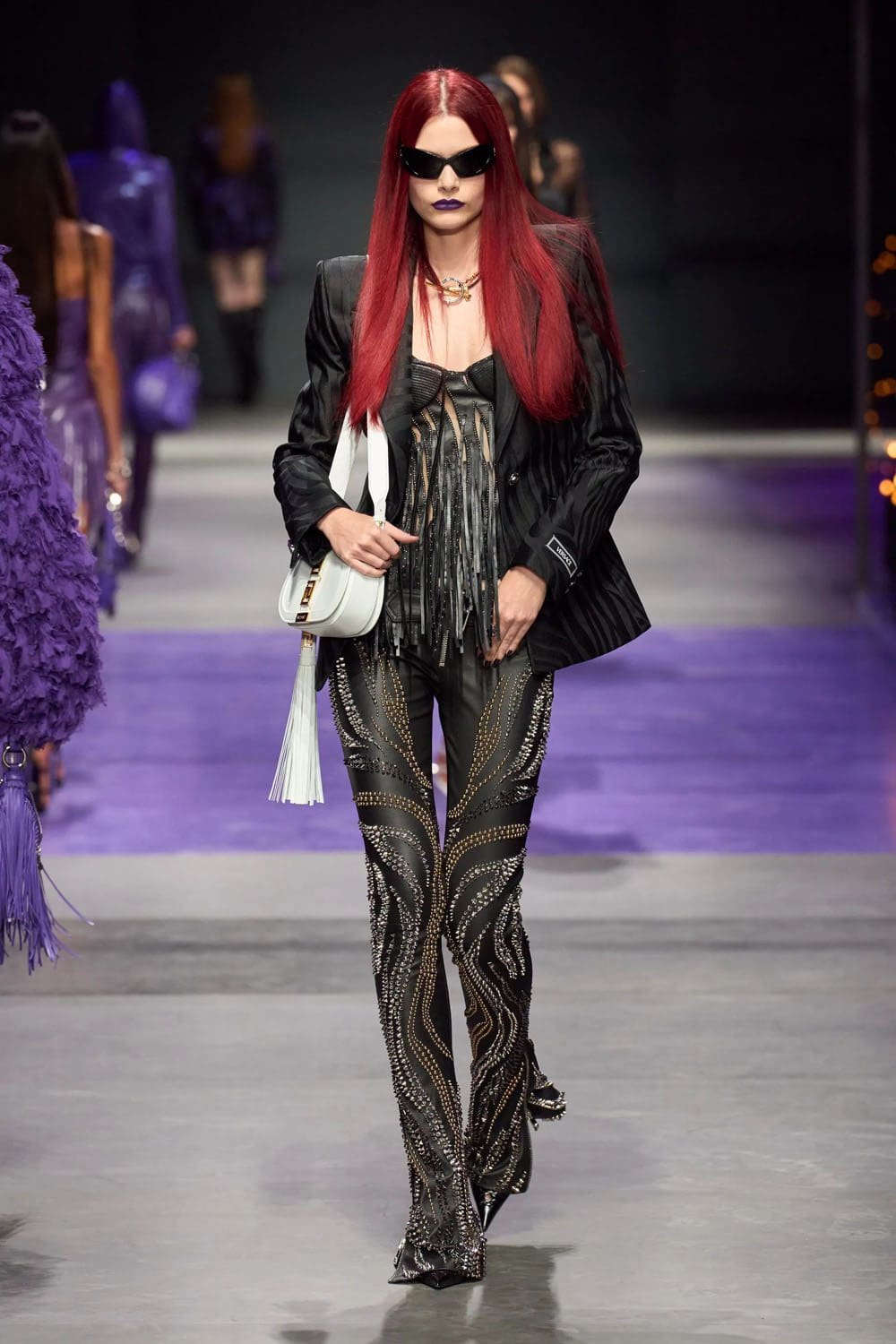 Версаче Весна Лето 2023 Runway Магазины