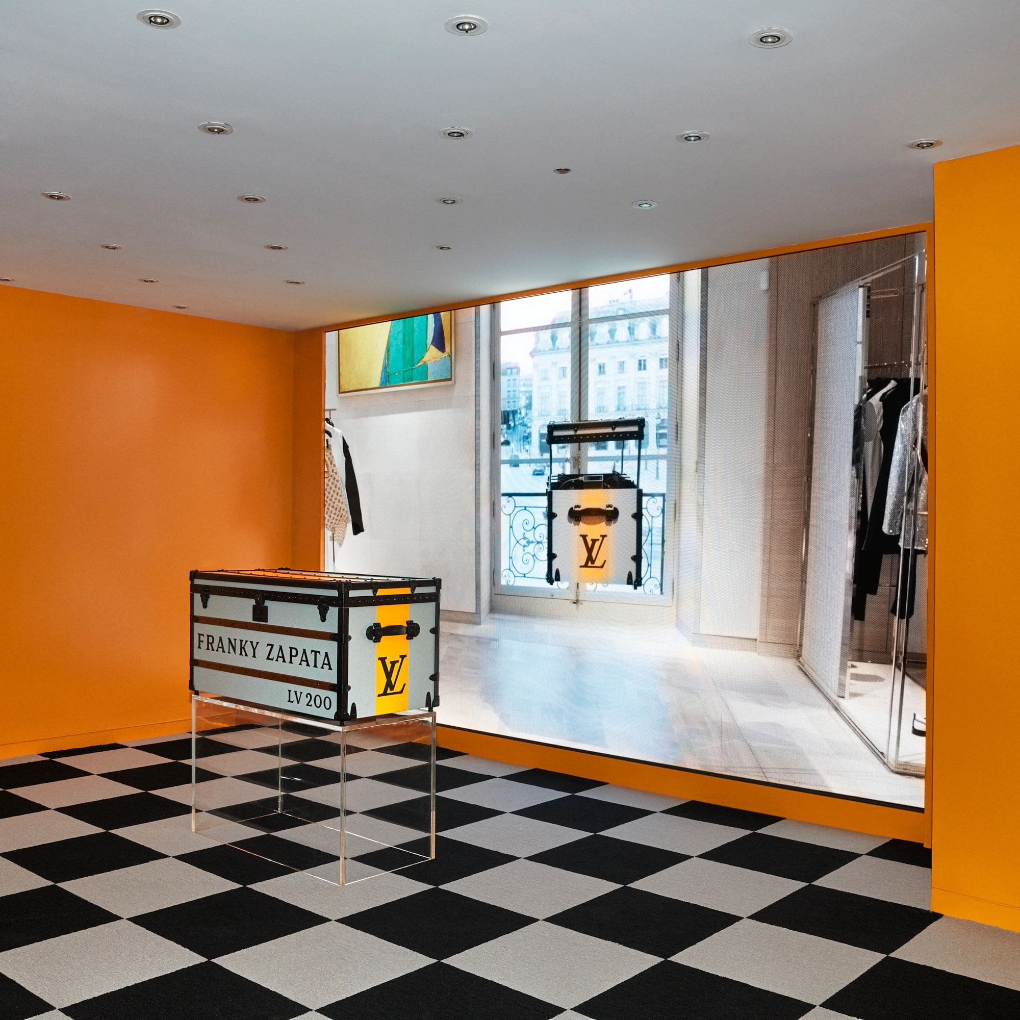 8 Louis Vuitton in New York exhibition Barneys Zapata