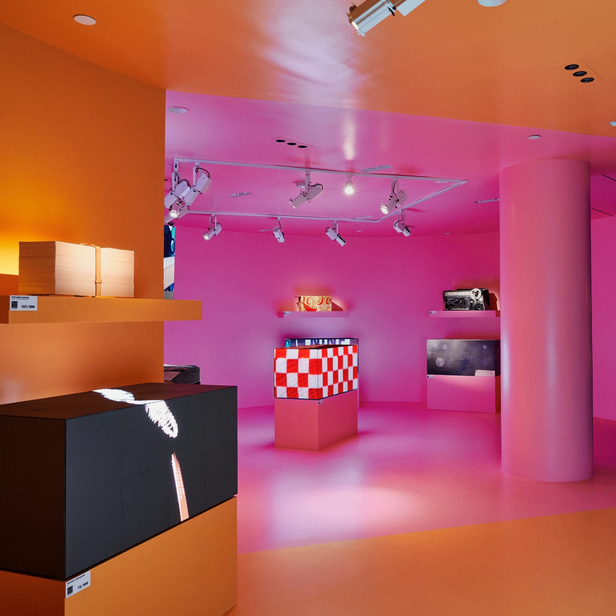 9 Louis Vuitton in New York exhibition Barneys DreamSpace