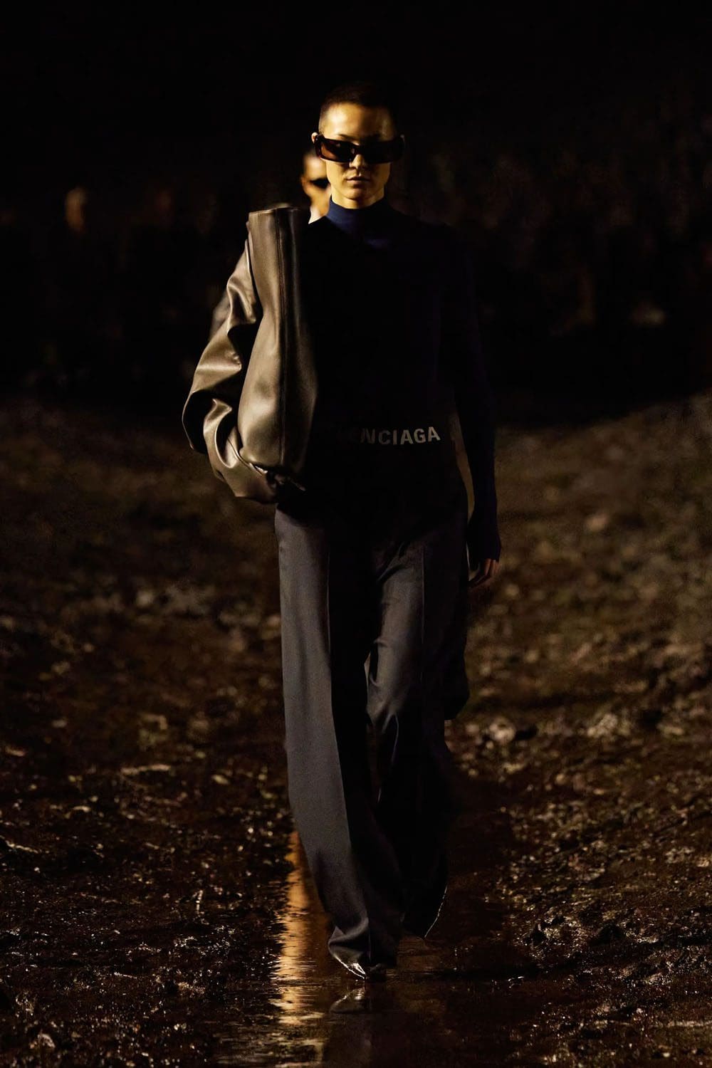 Balenciaga 春夏 2023 核泥秀 Runway 26杂志