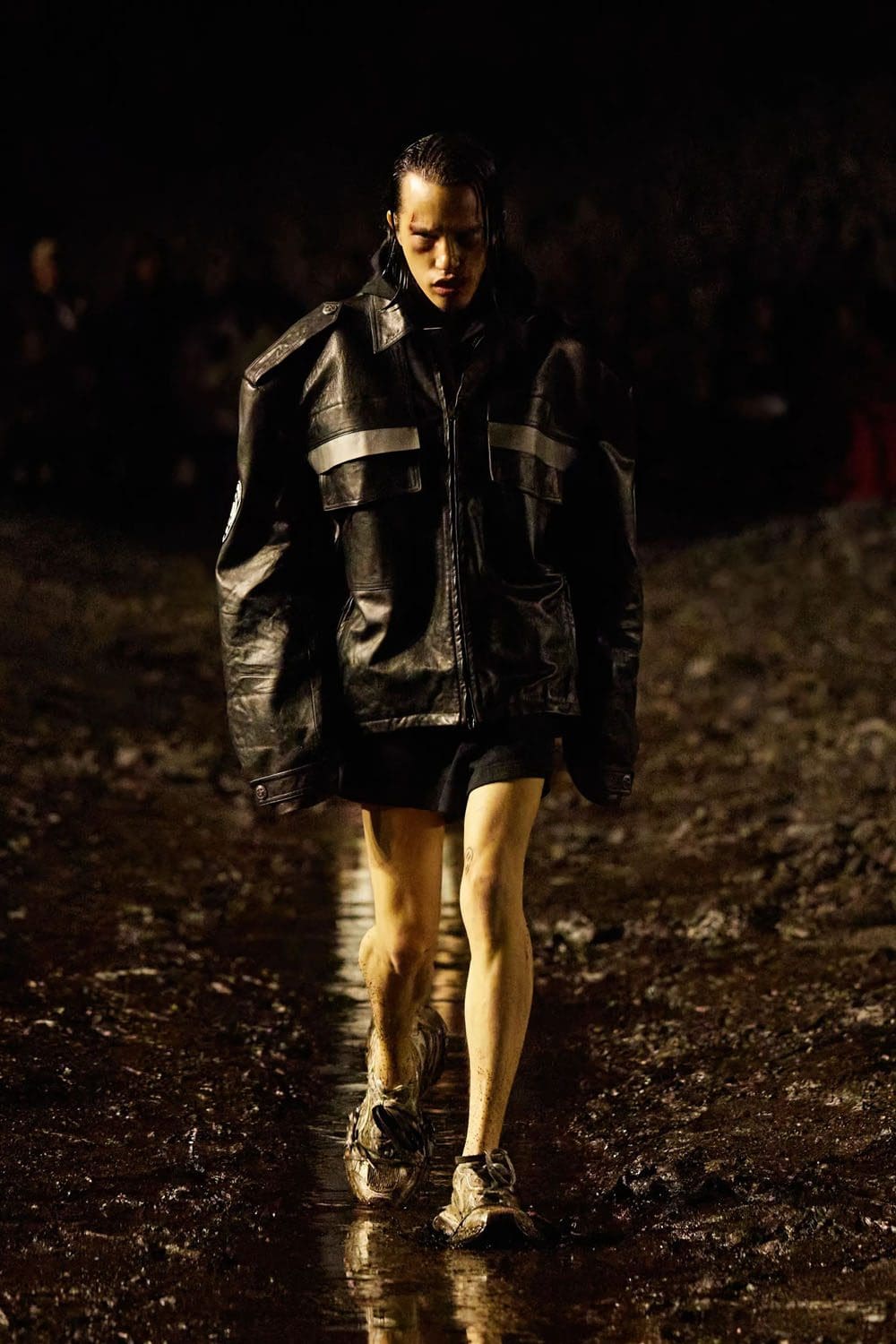 Balenciaga 春夏 2023 核泥秀 Runway 3杂志