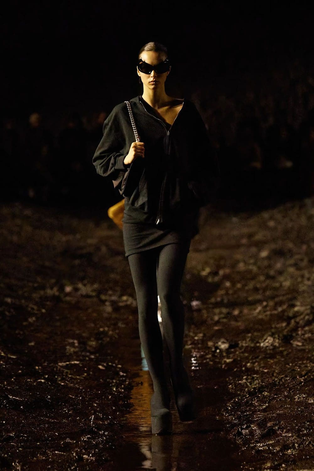 Balenciaga 春夏 2023 核泥秀 Runway 53杂志