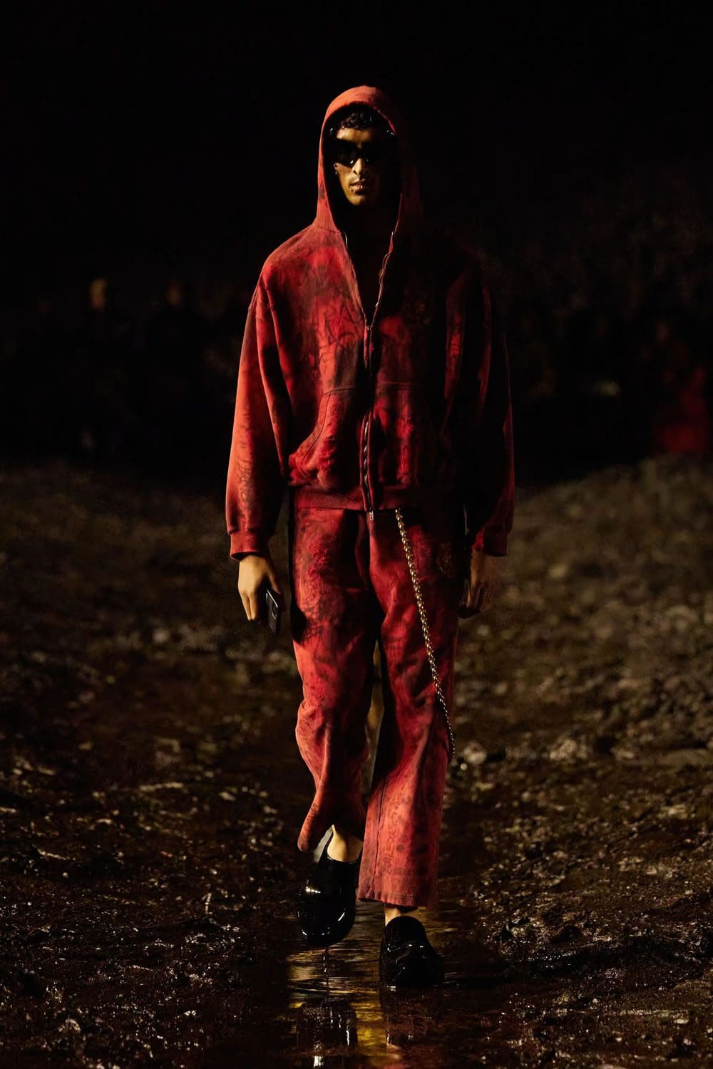 Balenciaga 春夏 2023 核泥秀 Runway 57杂志