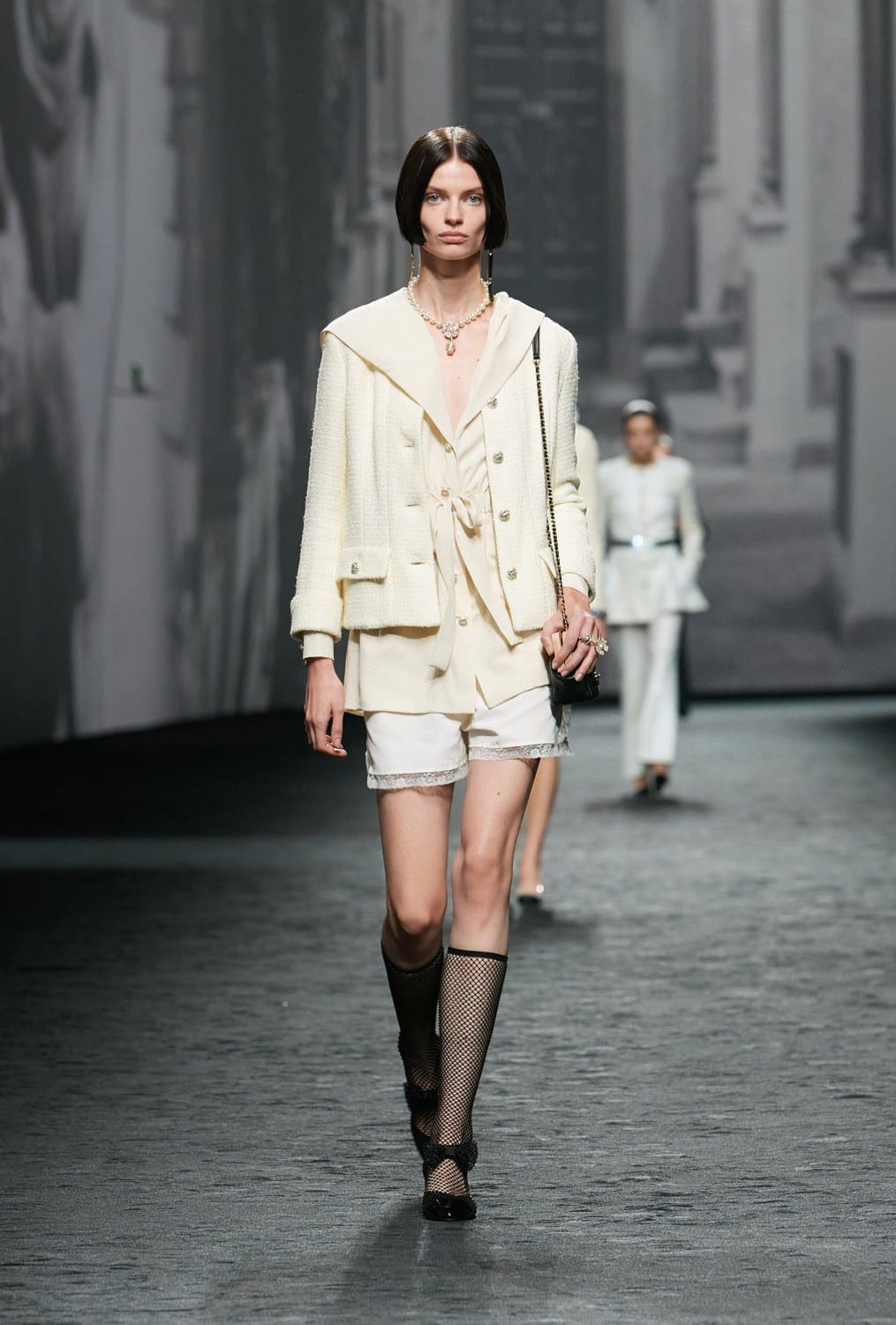 Chanel Spring Summer 2023 Ready to Wear Runway Magazine 16