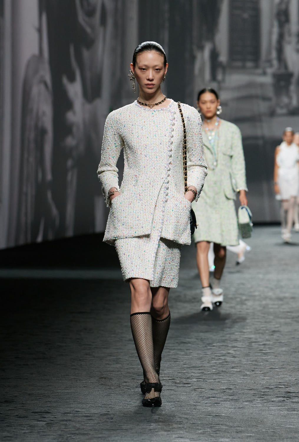 Chanel Spring Summer 2023 Ready to Wear Runway Magazine 19