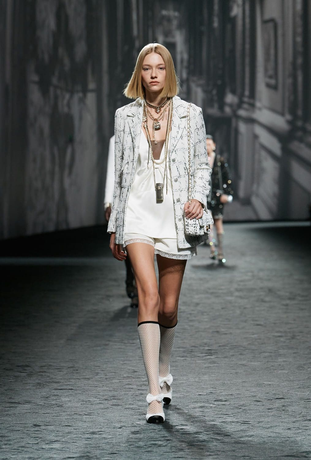 Chanel Spring Summer 2023 Ready to Wear Runway Magazine 25