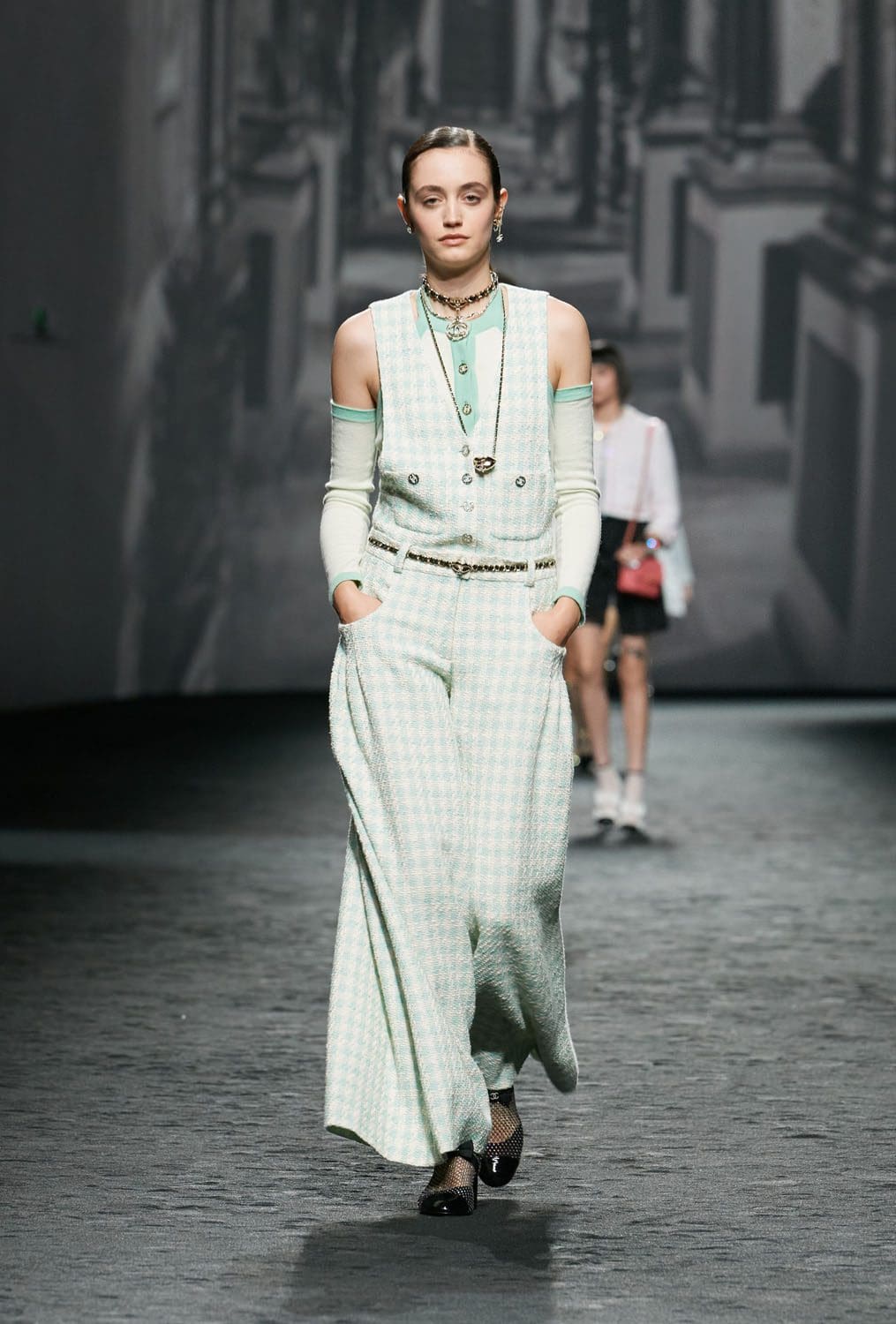Chanel Spring Summer 2023 Ready to Wear Runway Magazine 34