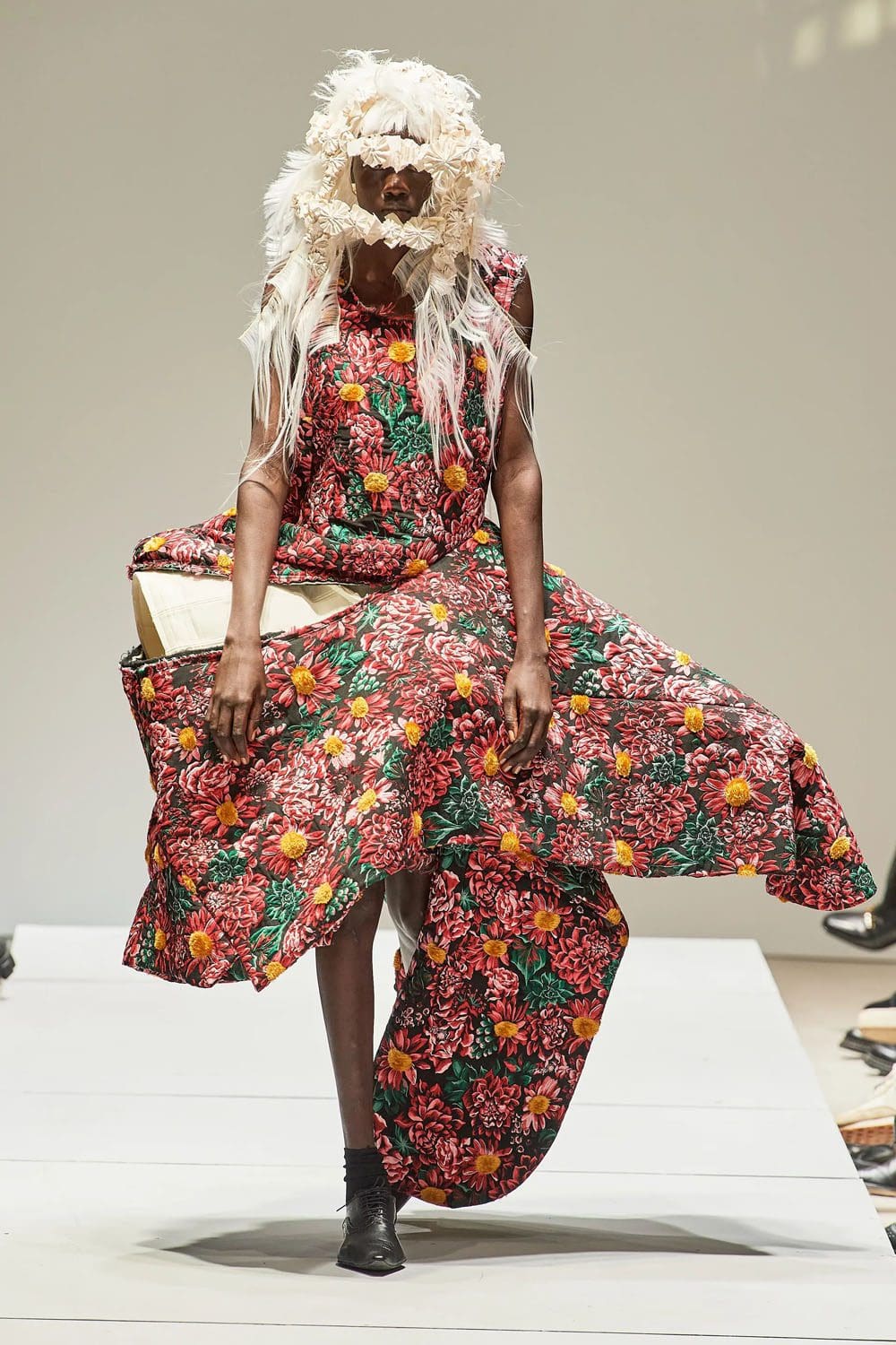 Comme des Garcons Spring Summer 2023 Runway Magazine 18