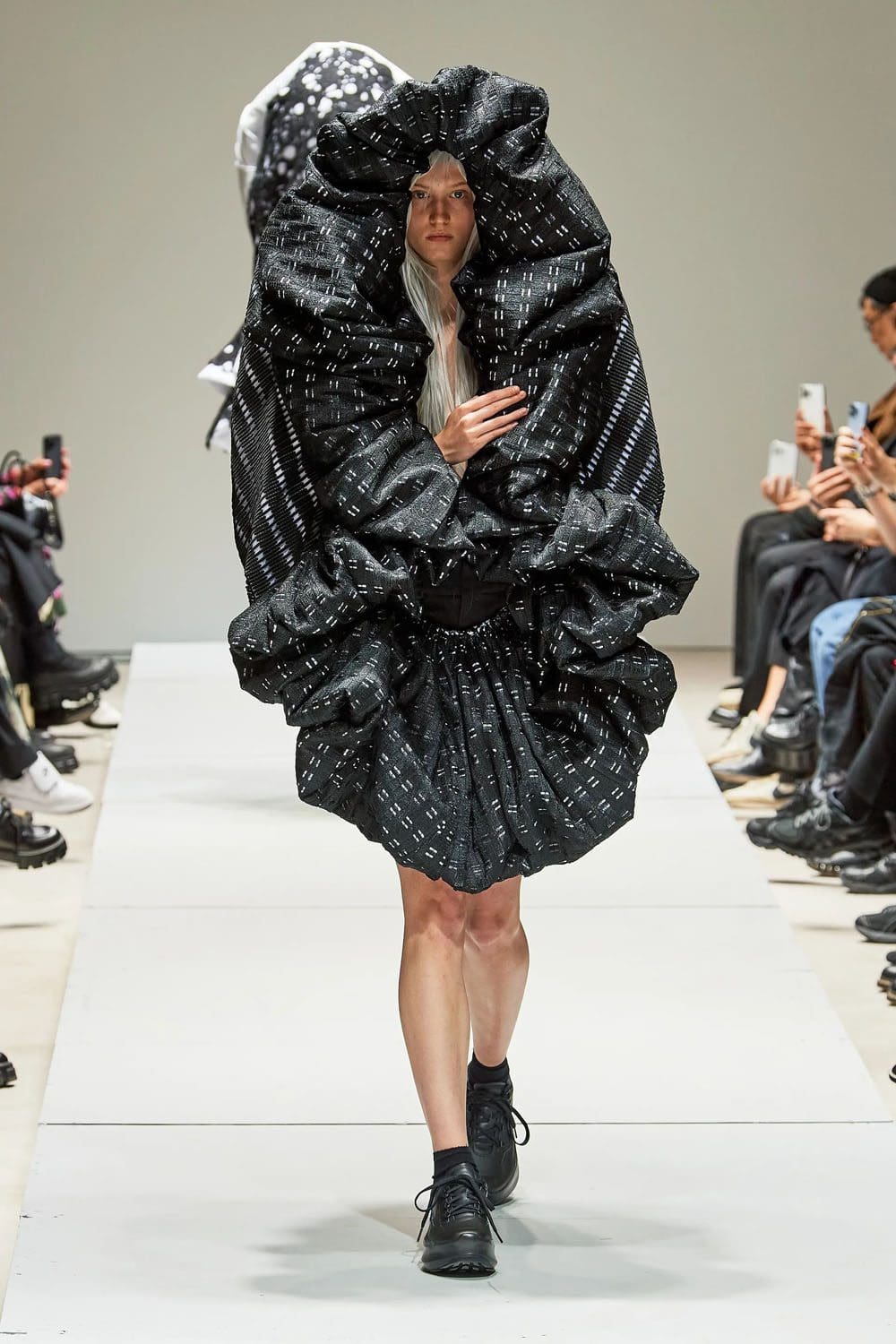 Comme des Garcons Spring Summer 2023 Runway Magazine 2