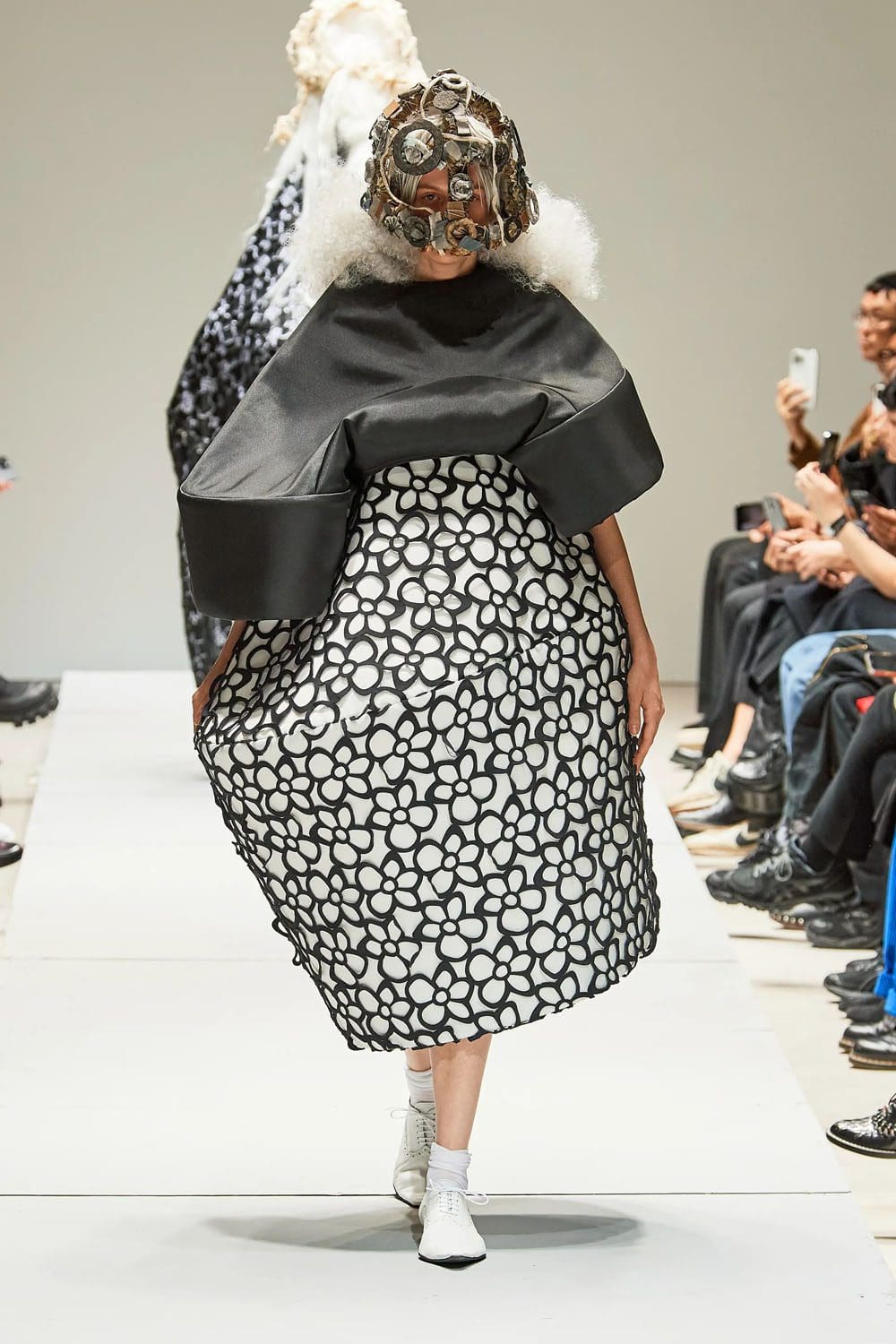 Comme des Garcons Spring Summer 2023 Runway Magazine 7