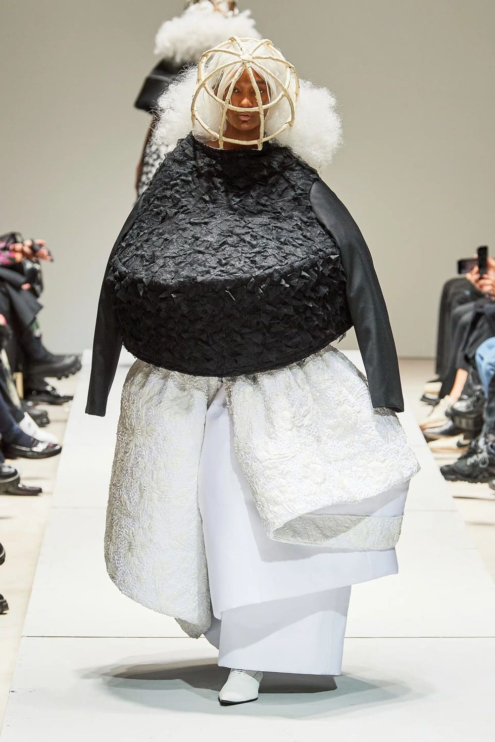 Comme des Garcons Spring Summer 2023 Runway Magazine 8