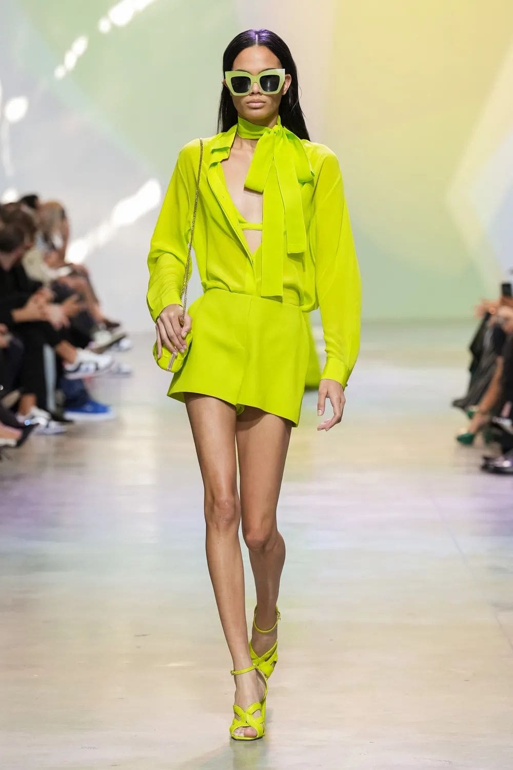 Elie Saab Primavera Verão 2023 Runway revista
