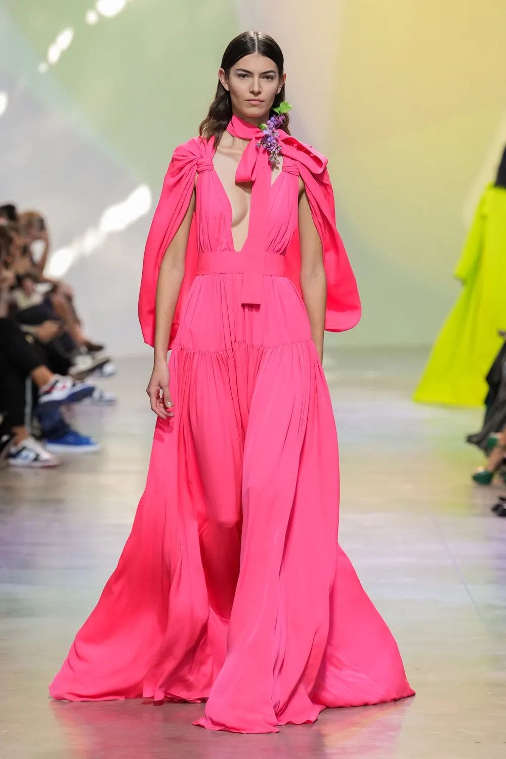 Elie Saab Primavera Verão 2023 Runway revista