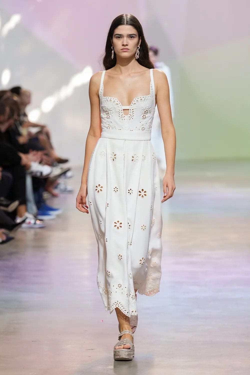 Elie Saab Primavera Verão 2023 Runway revista