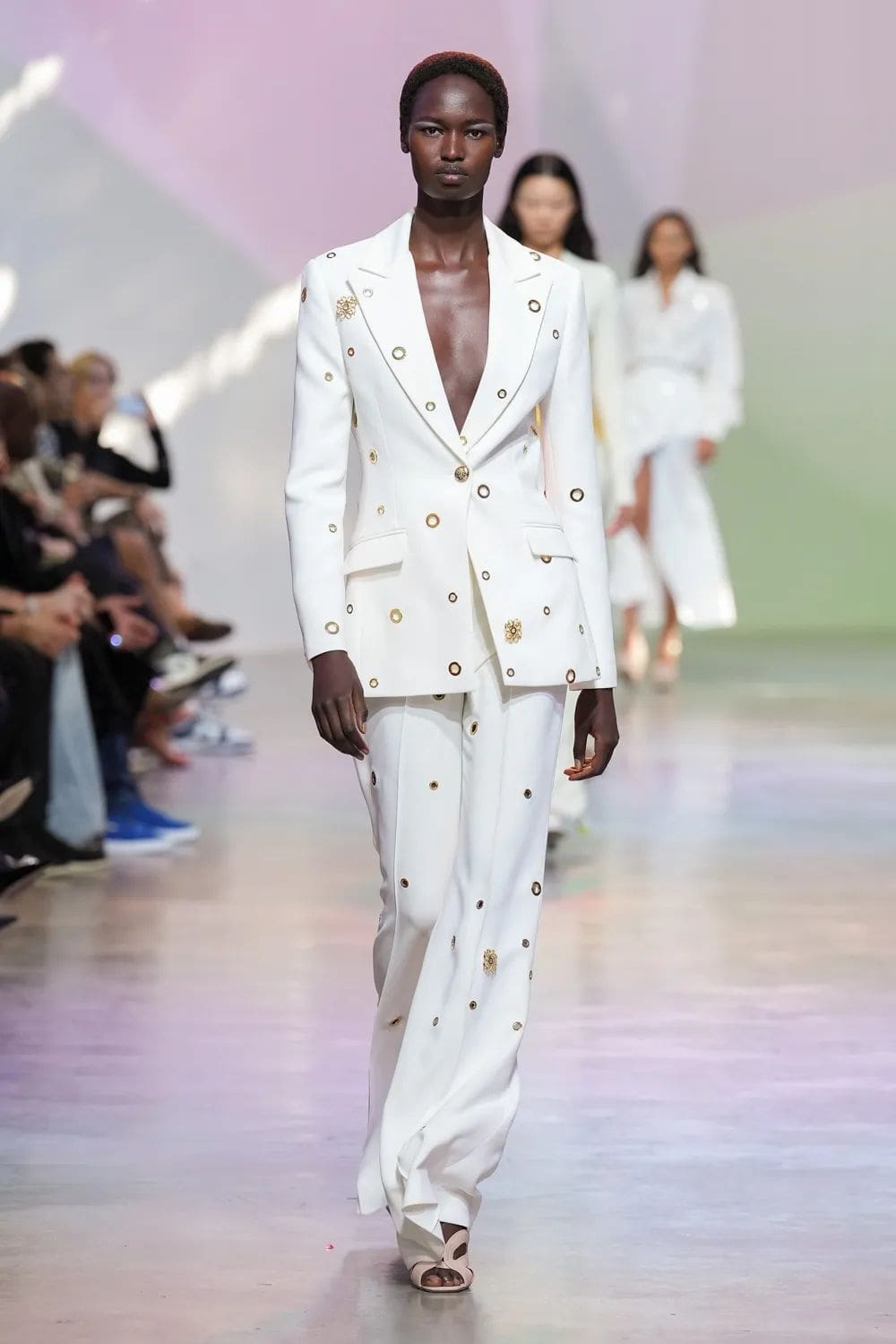 Elie Saab Primavera Verão 2023 Runway revista