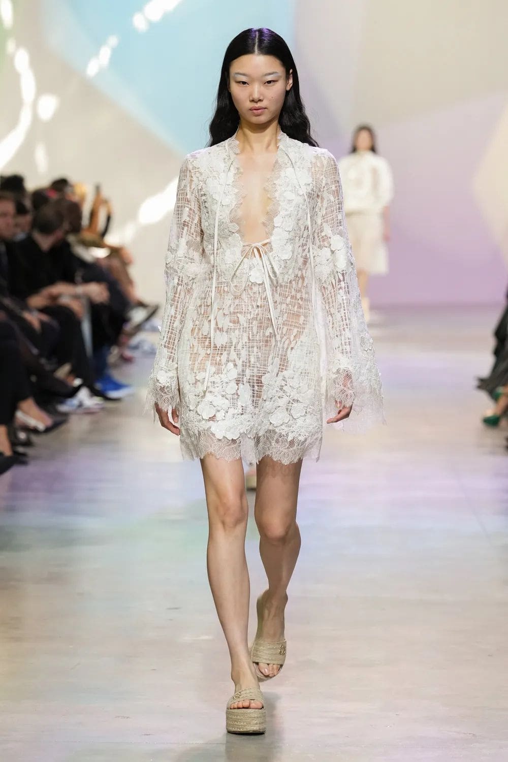 Elie Saab Primavera Verão 2023 Runway revista