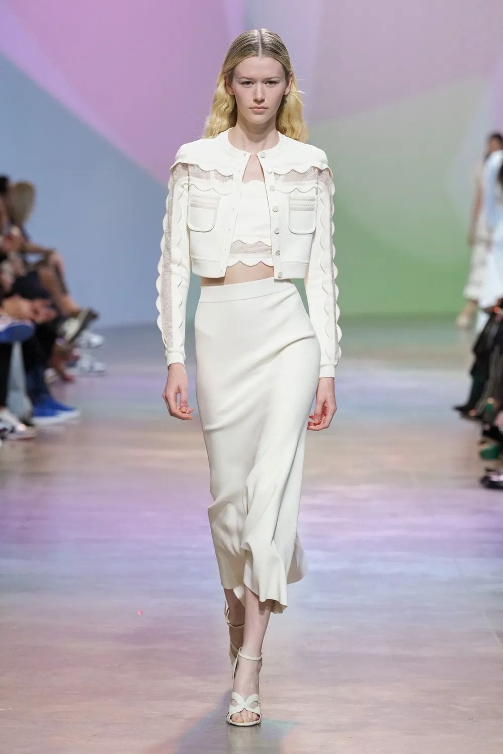 Elie Saab Primavera Verão 2023 Runway revista