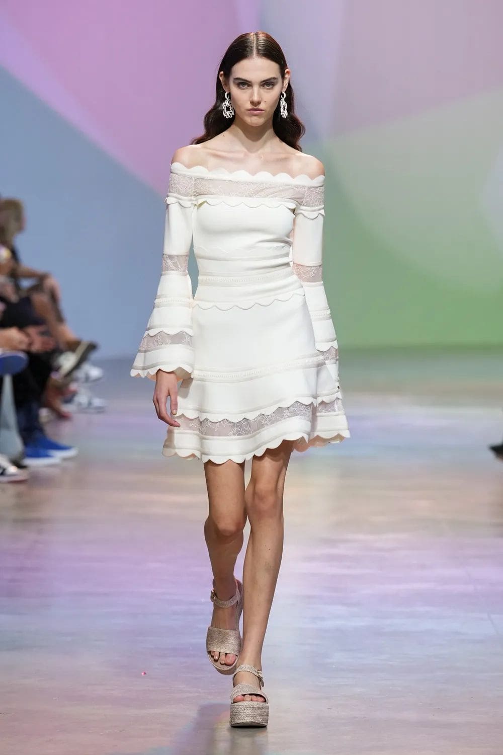 Elie Saab Primavera Verão 2023 Runway revista