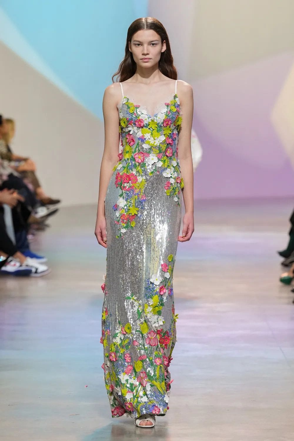 Elie Saab Primavera Verão 2023 Runway revista