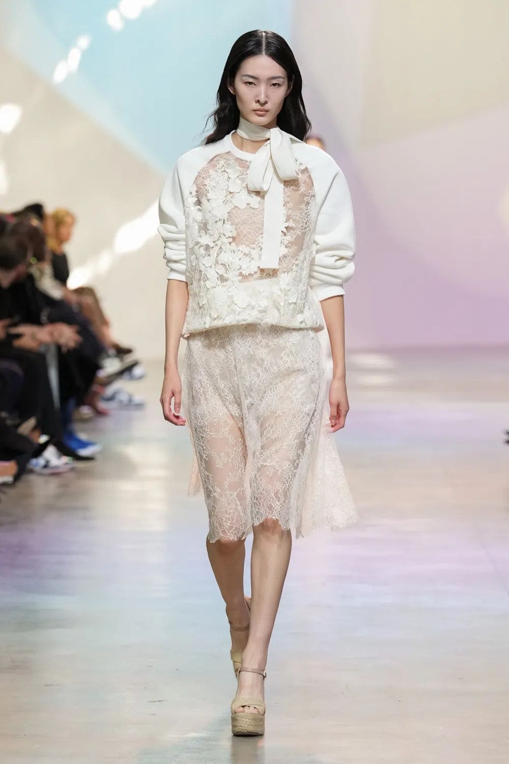 Elie Saab Primavera Verão 2023 Runway revista