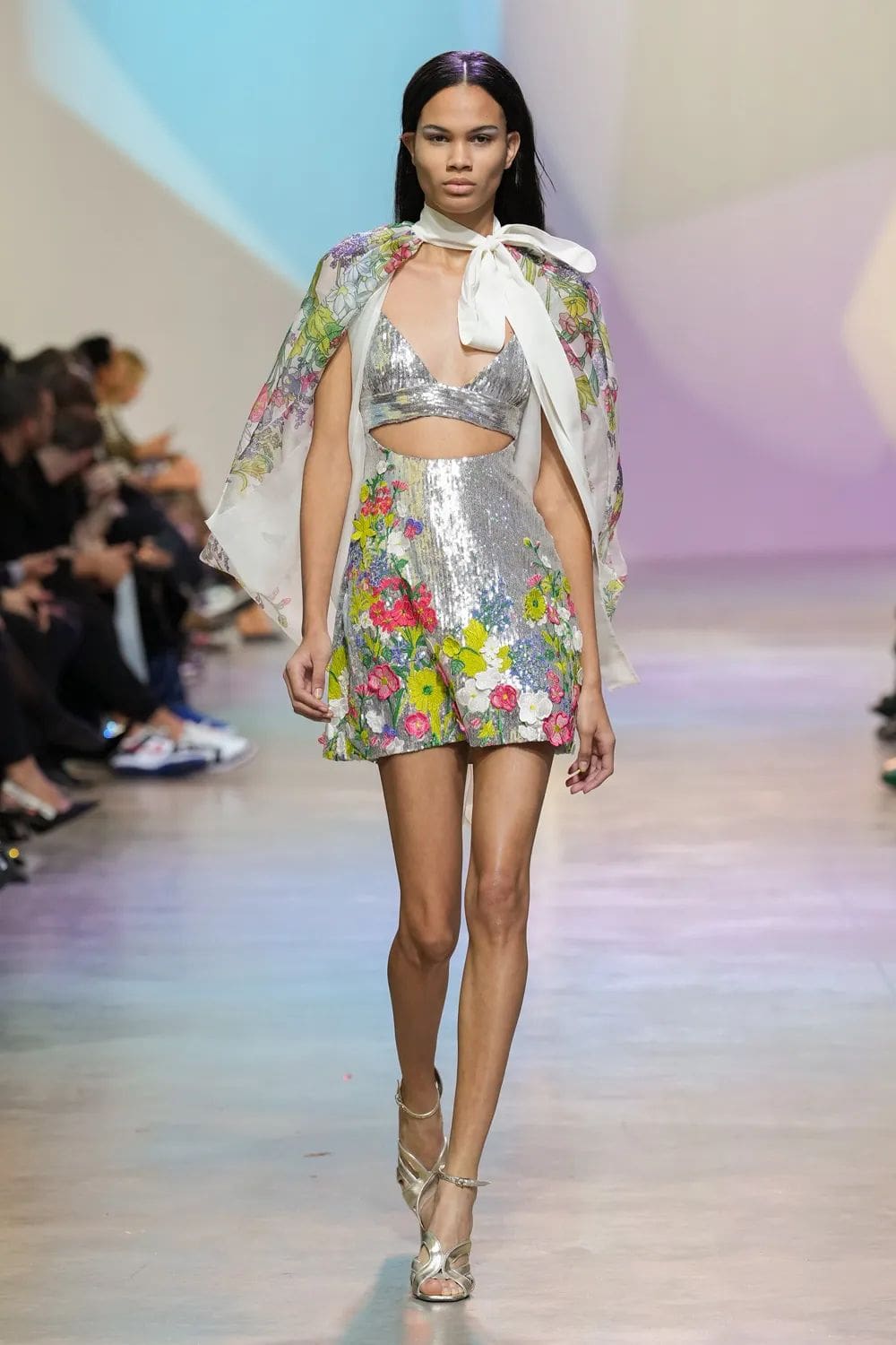 Elie Saab Primavera Verão 2023 Runway revista
