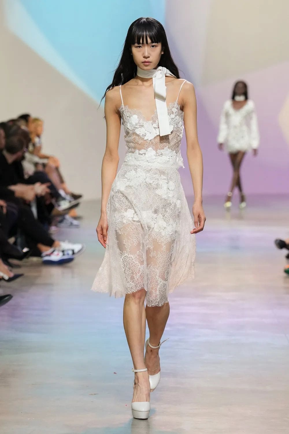 Elie Saab Primavera Verão 2023 Runway revista